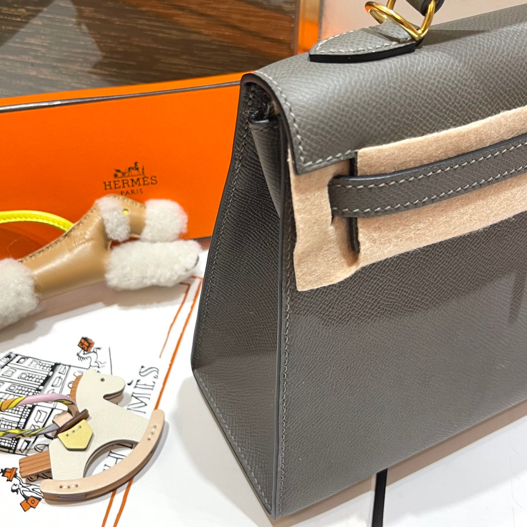 HERMES KELLY 25CM GRIS MOUETTE EPSOM LEATHER GOLD HARDWARE