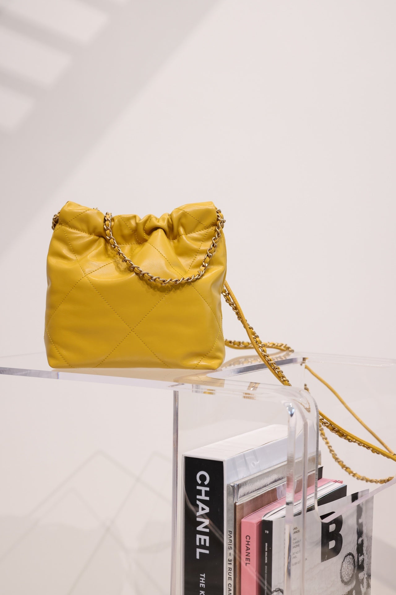 CHANEL HOBO BAG 22 YELLOW LAMBSKIN GOLD HARDWARE