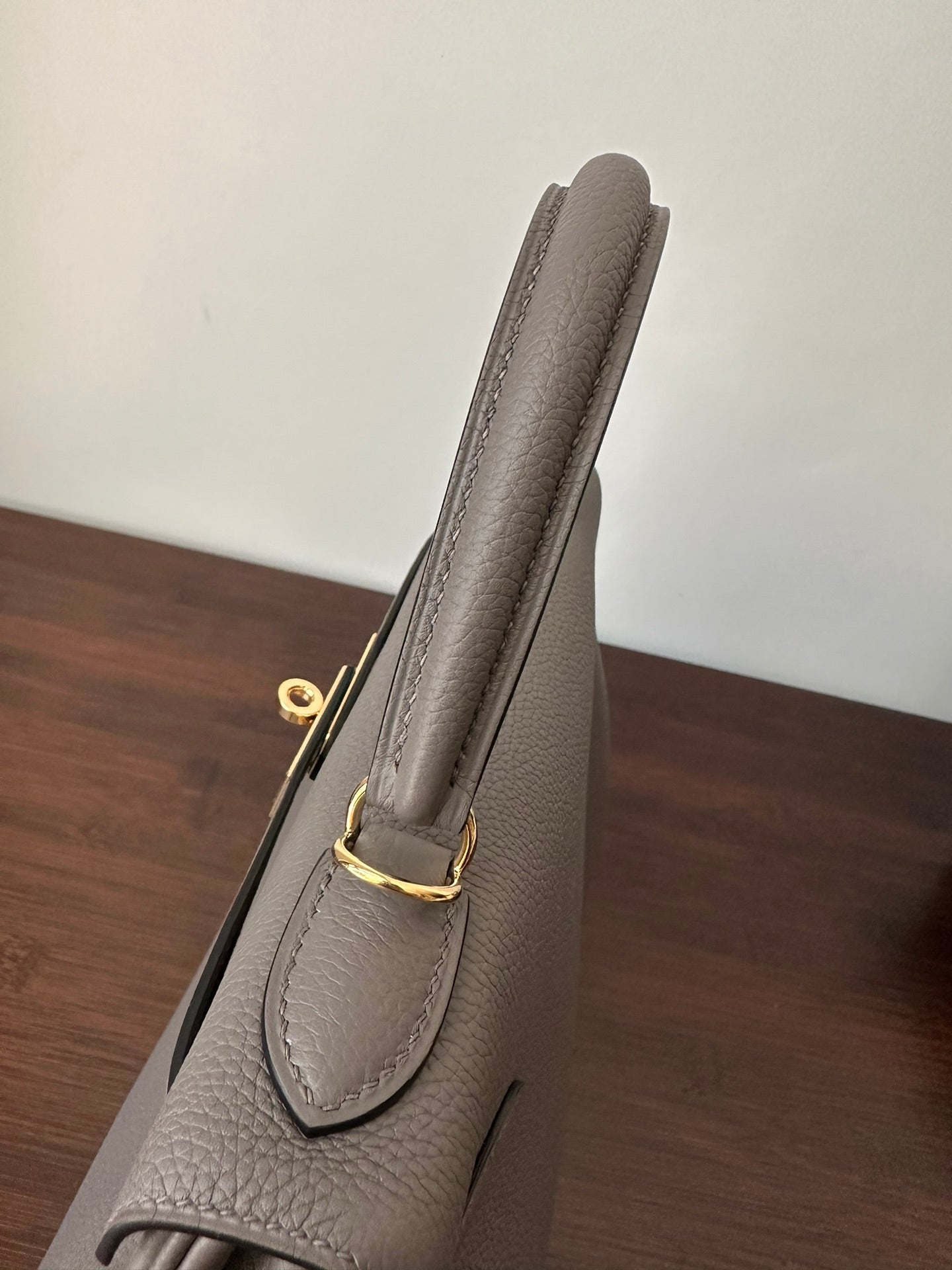 HERMES KELLY 28CM ETAIN TOGO GOLD HARDWARE