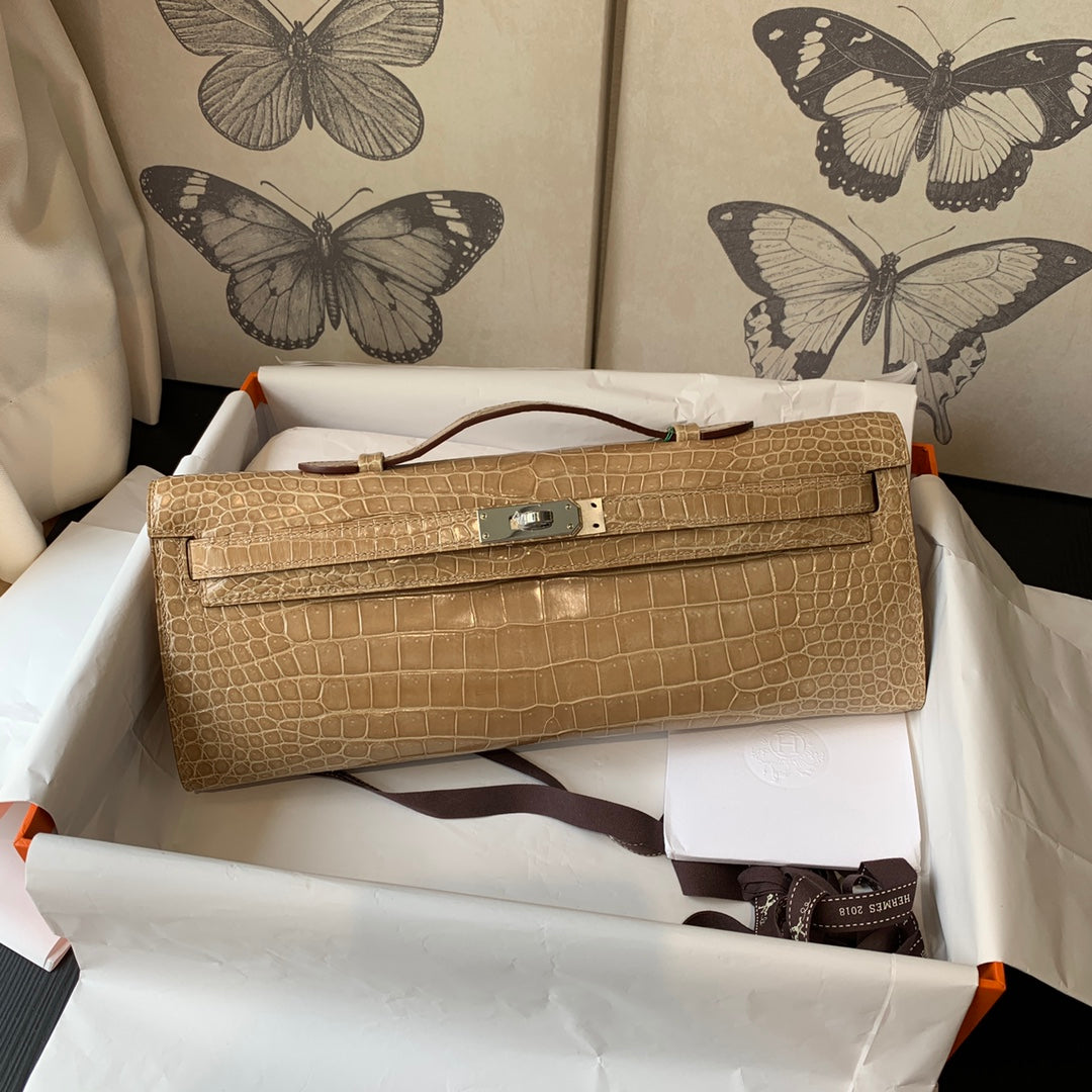 HERMES KELLY CUT 31 IN TORTILLA BROWN ALLIGATOR LEATHER WITH SILVER HARDWARE