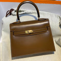 HERMES KELLY MINI 20 BAG IN CHOCOLATE BROWN SMOOTH CALFSKIN WITH GOLD HARDWARE