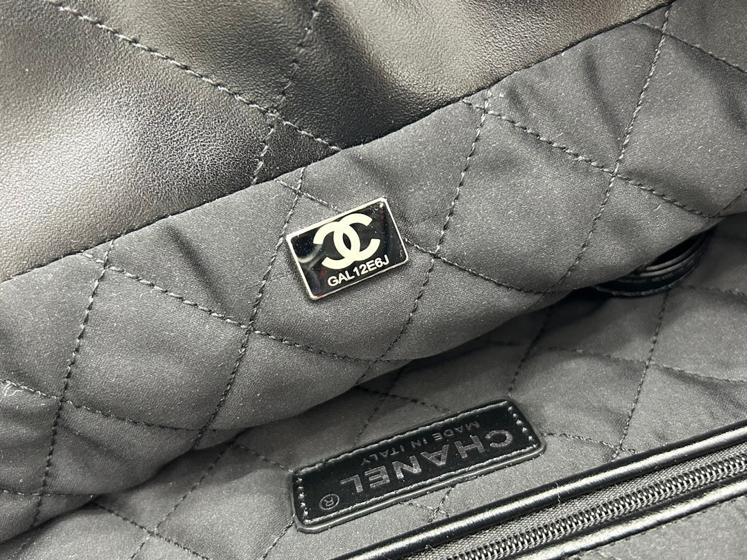 CHANEL LARGE 42 HANDBAG IN BLACK CALFSKIN SILVER HARDWARE
