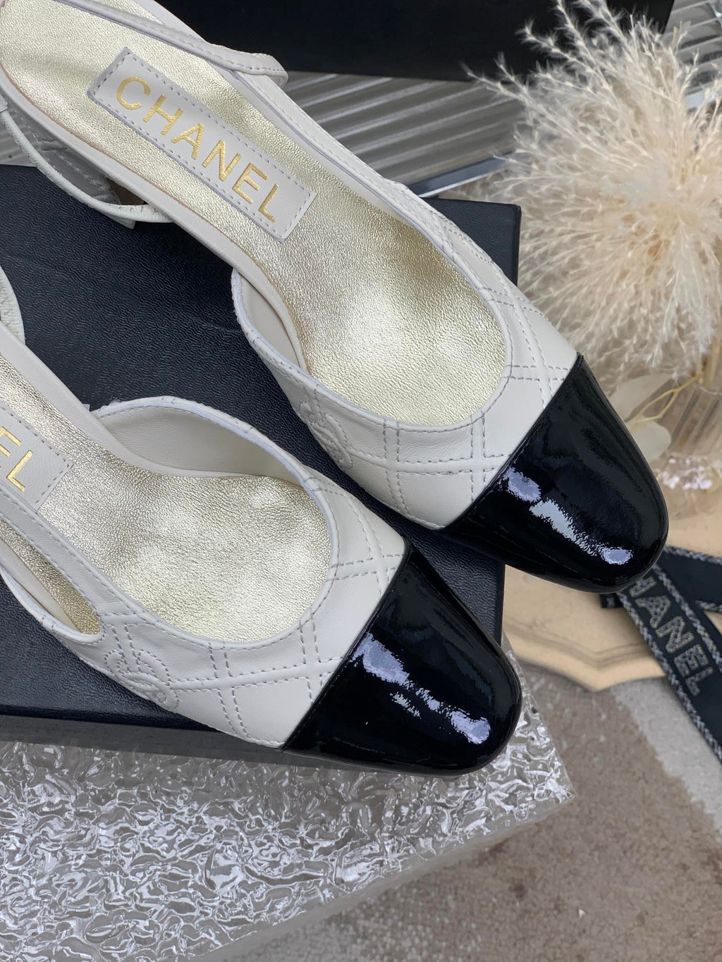 CHANEL HIGH SLINGBACKS 65 WHITE MIX BLACK CALFSKIN