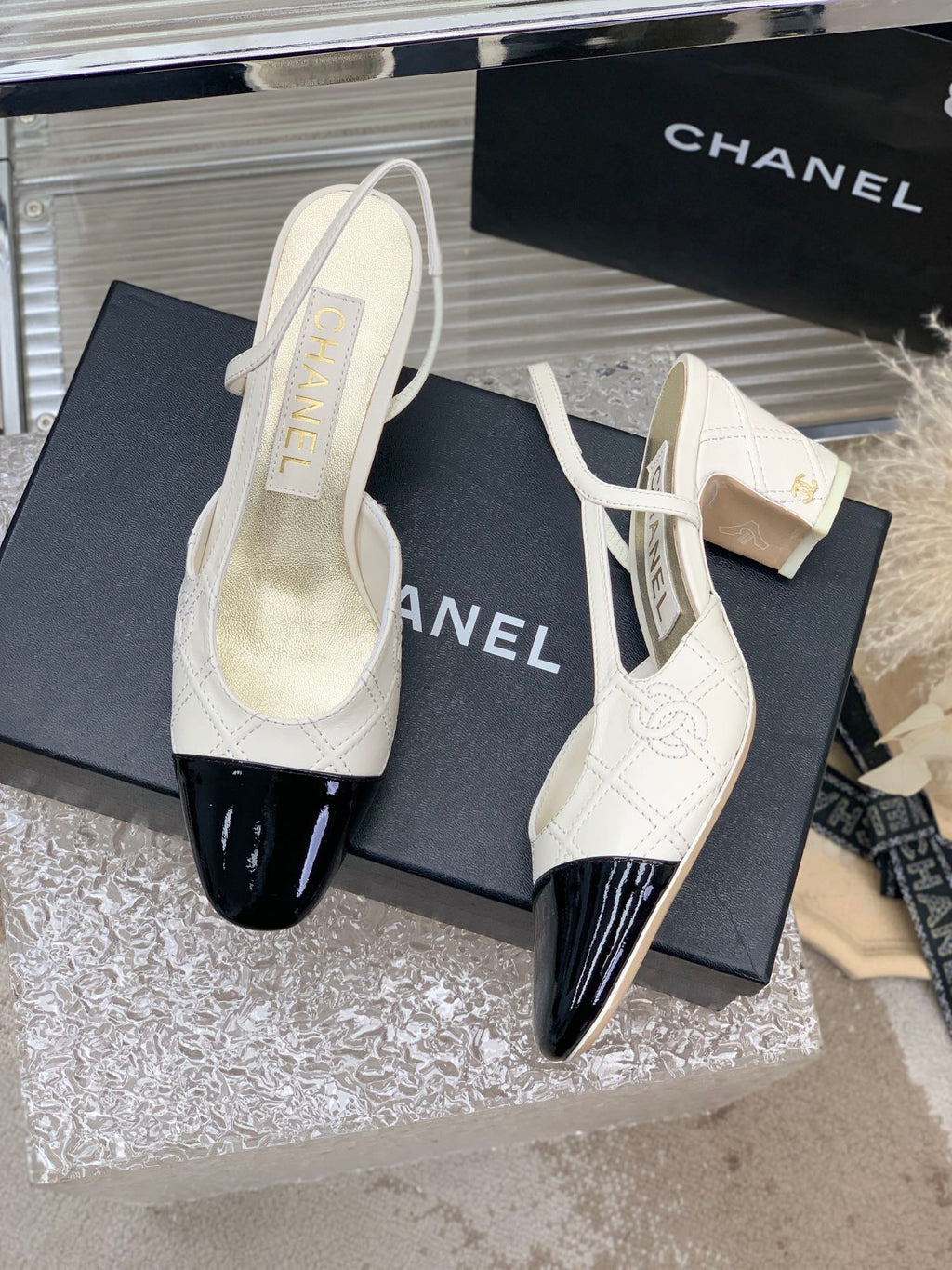 CHANEL HIGH SLINGBACKS 65 WHITE MIX BLACK CALFSKIN