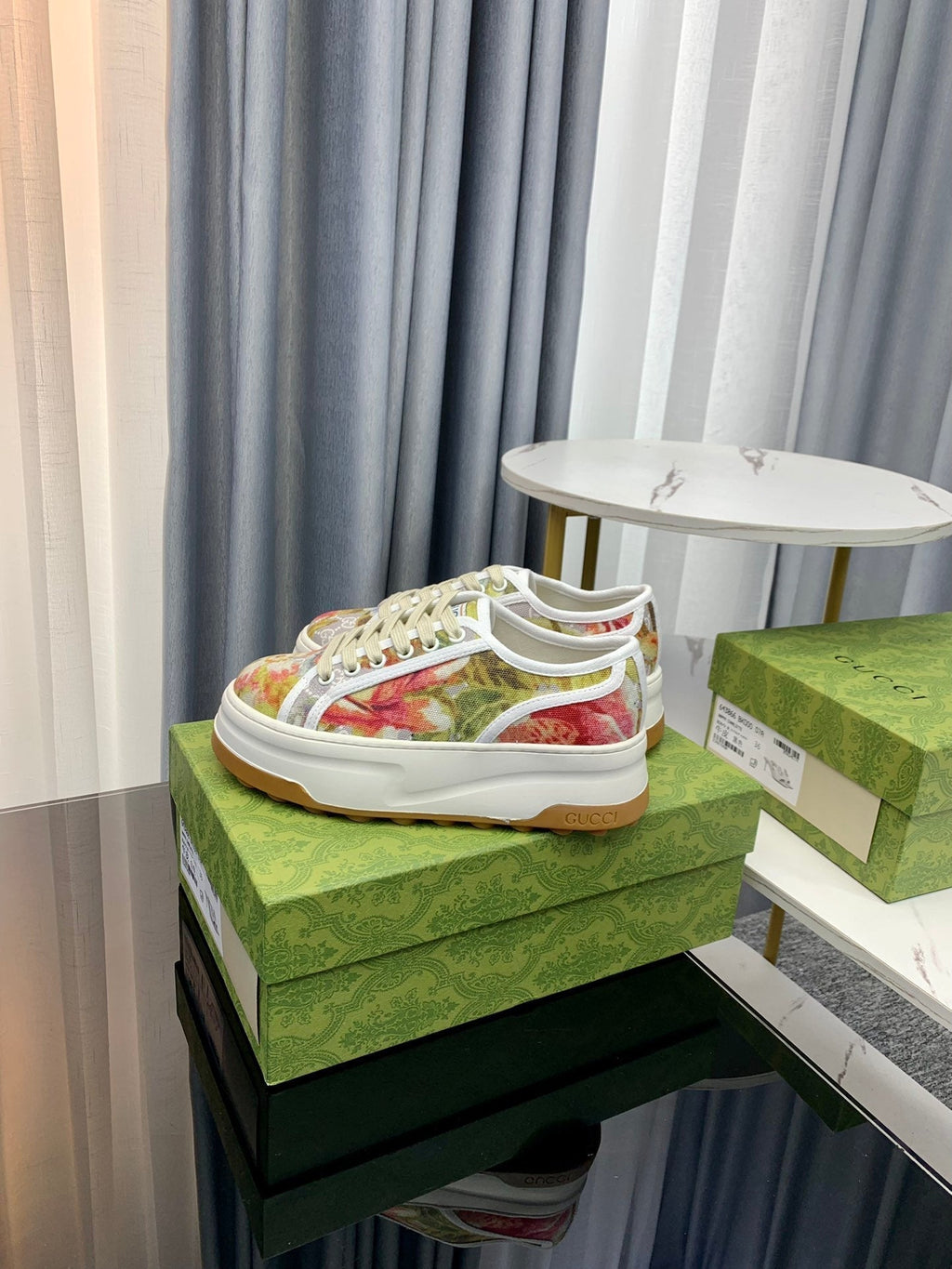 GUCCI SNEAKER FLATFORM FLOWERS PATTERN CANVAS