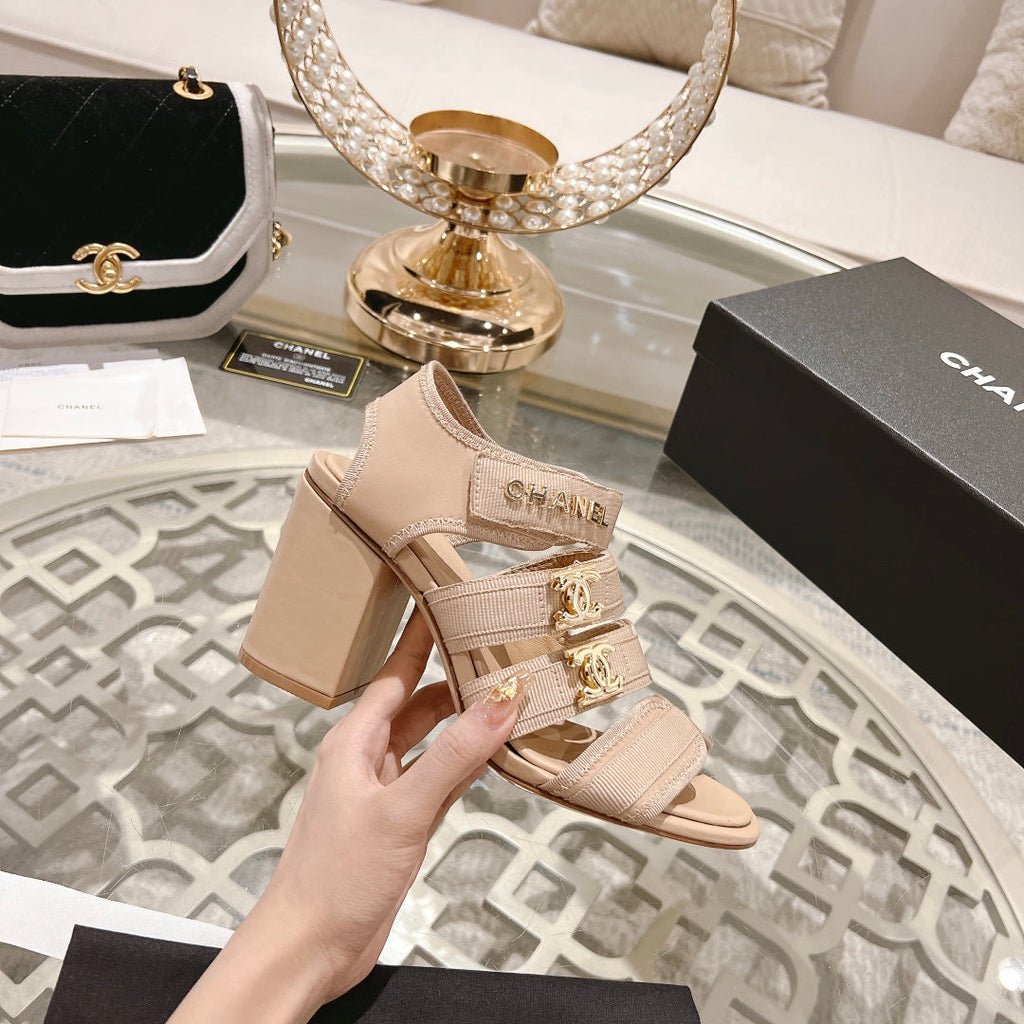 CHANEL Double C  Xiaoxiang Chain Fabric Head Chunky Heel Sandals Cream Lambskin