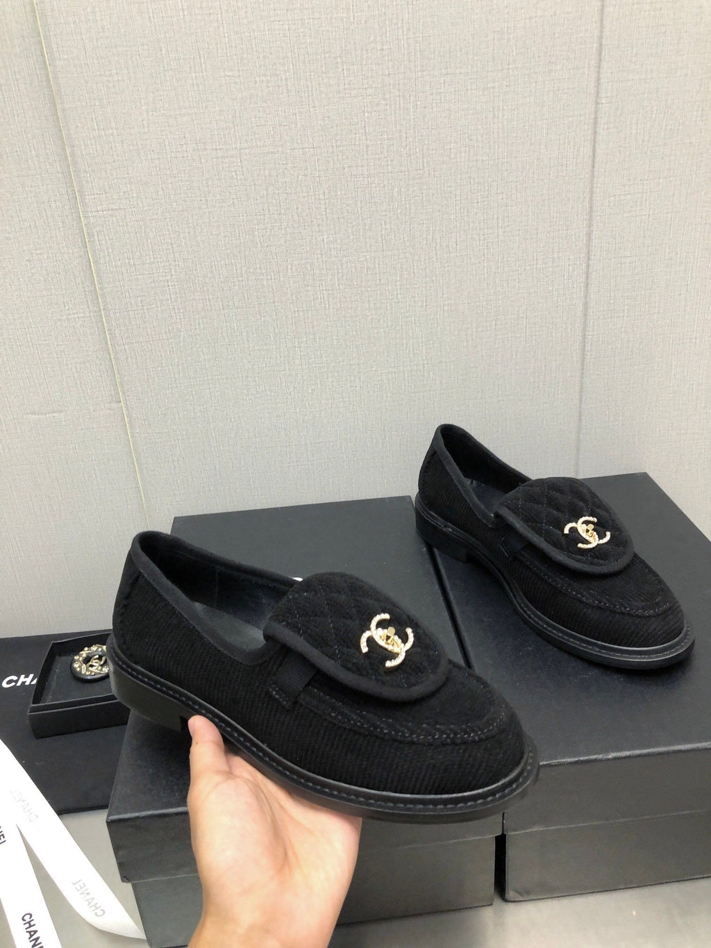 CHANEL moasins black denim 40mm