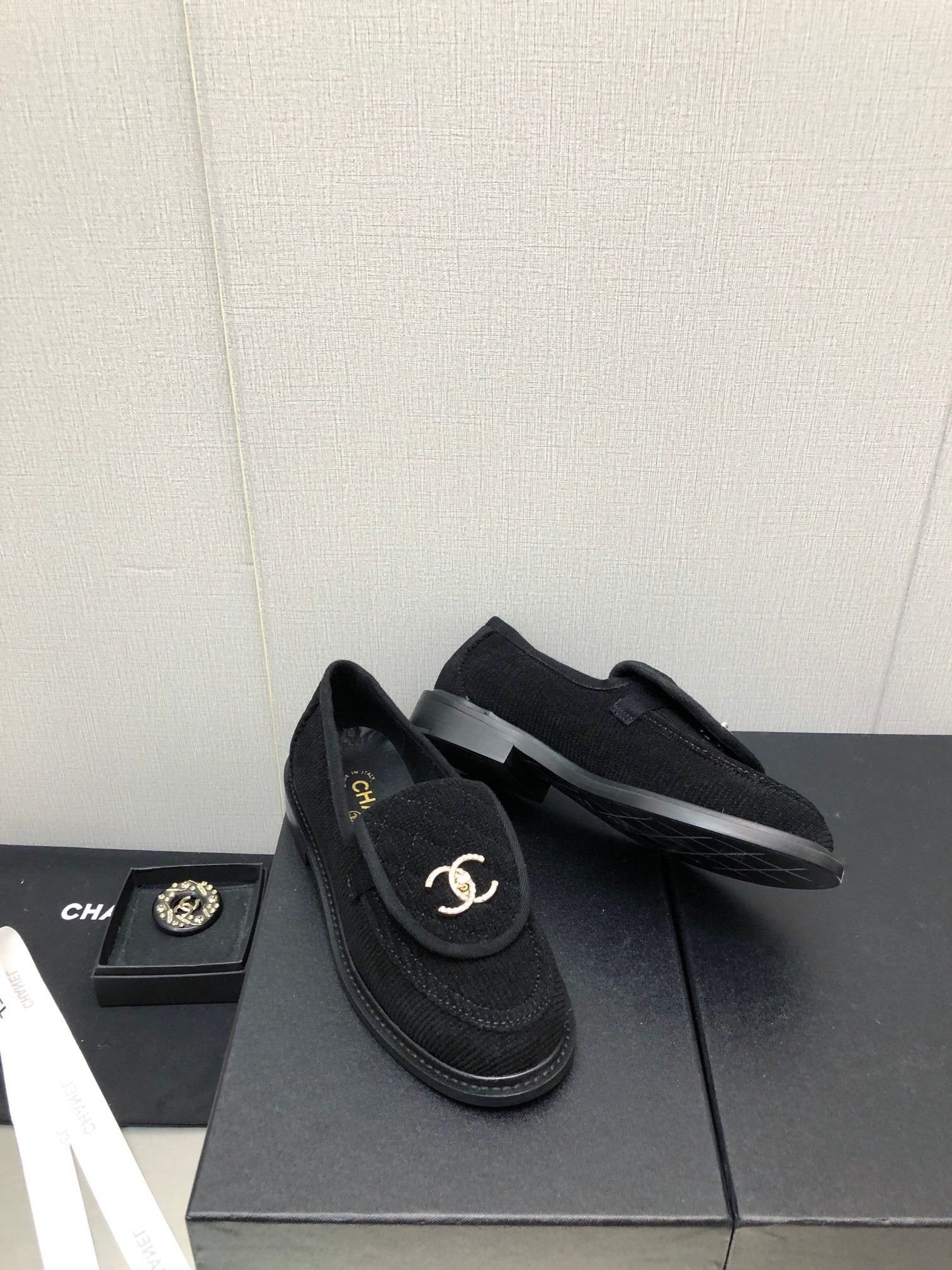 CHANEL moasins black denim 40mm