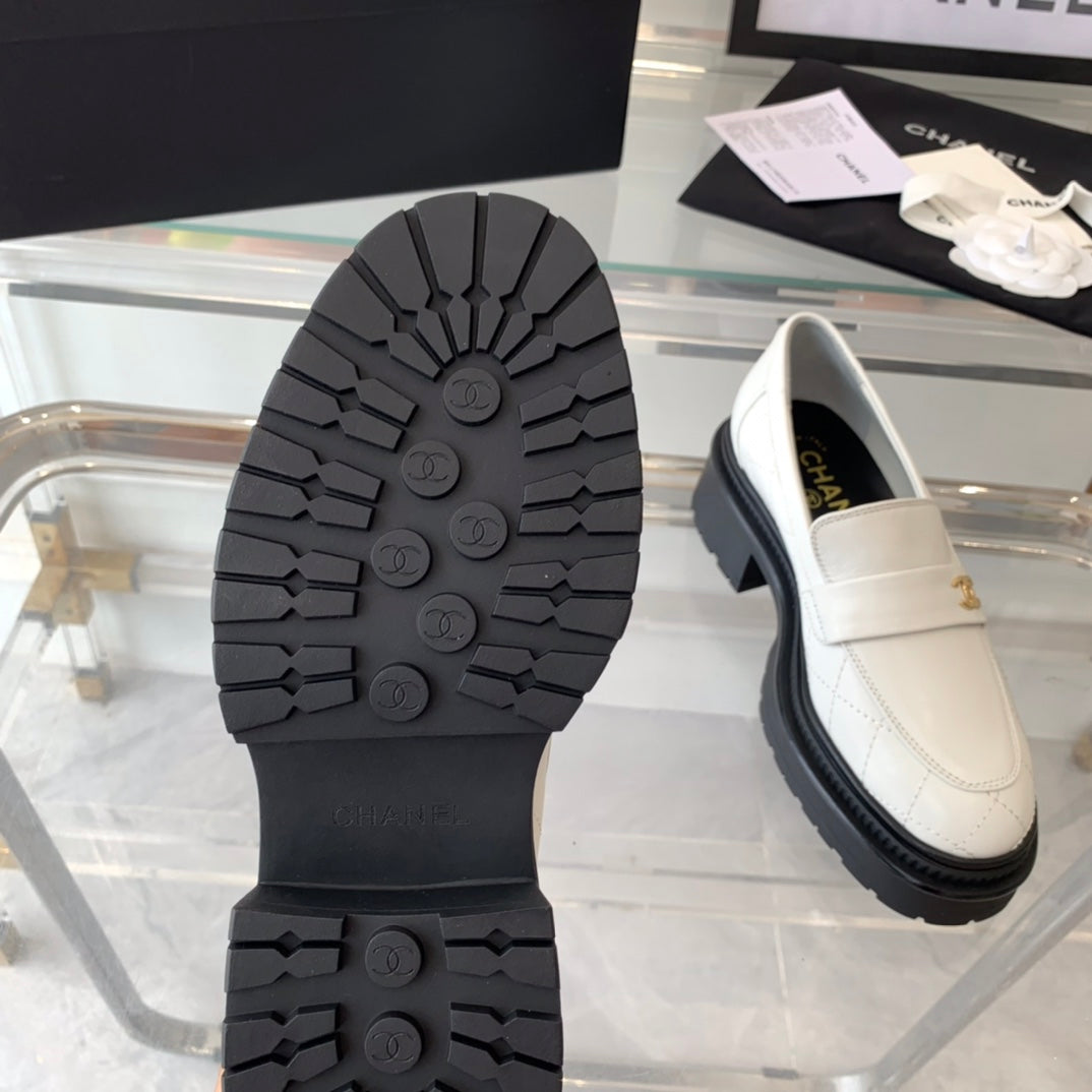 CHANEL MOASINS white CALFSKIN