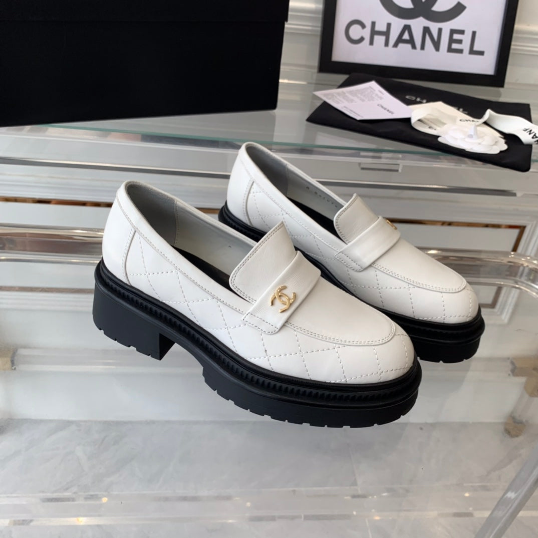 CHANEL MOASINS white CALFSKIN