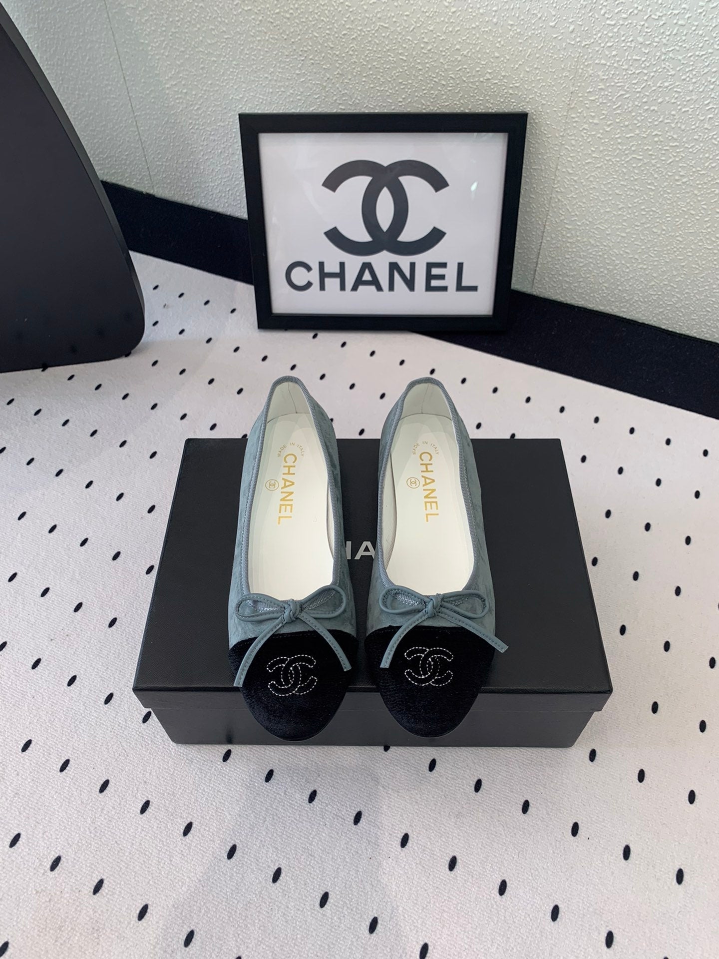 CHANEL BALLET FLAT ICEBERG BLUE MIX BLACK VELVET