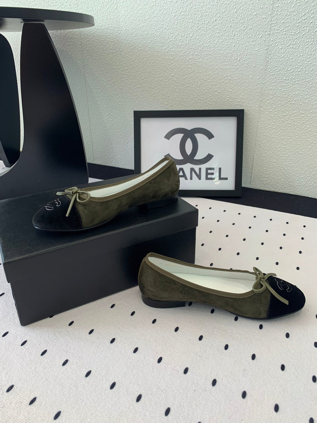 CHANEL BALLET FLAT OLIVE GREEN MIX BLACK VELVET