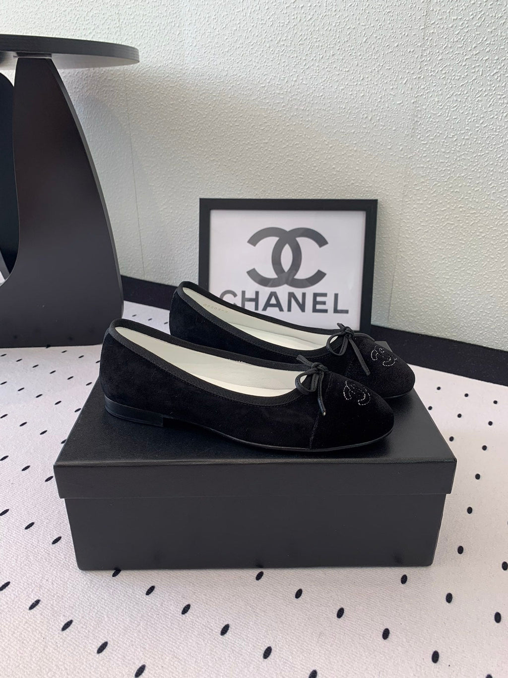 CHANEL BALLET FLAT BLACK VELVET