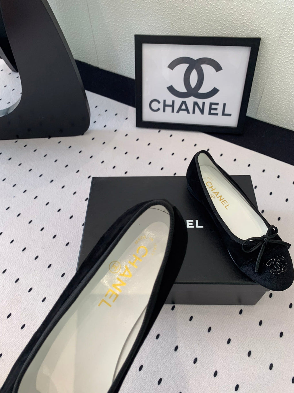 CHANEL BALLET FLAT BLACK VELVET