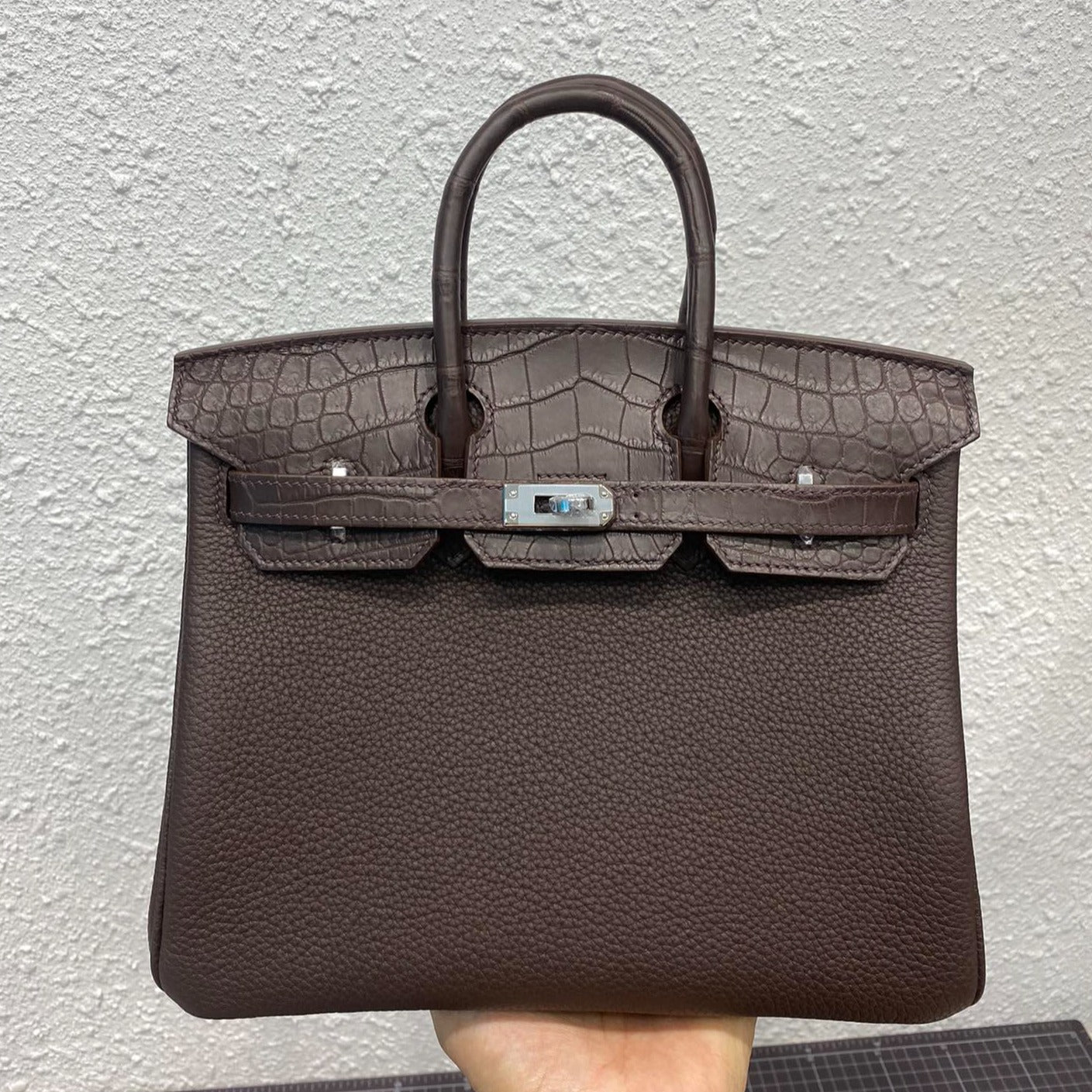 HERMES BIRKIN 25CM CAFE CROCODILE AND TOGO LEATHER SILVER HARDWARE