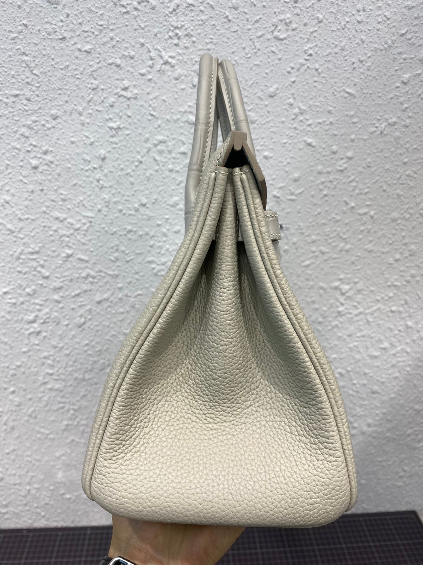 HERMES BIRKIN 25CM GRIS PERLE CROCODILE AND TOGO LEATHER SILVER HARDWARE