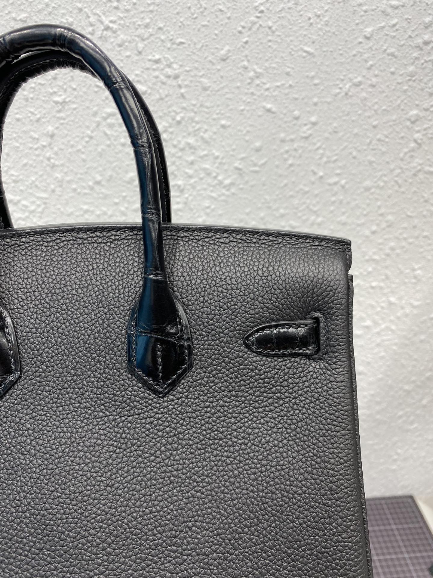 HERMES BIRKIN 25CM BLACK CROCODILE AND TOGO LEATHER GOLD HARDWARE