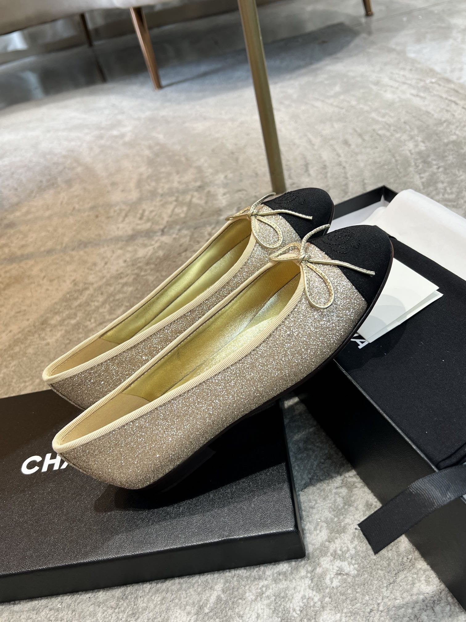 CHANEL ballet flats yellow tweed