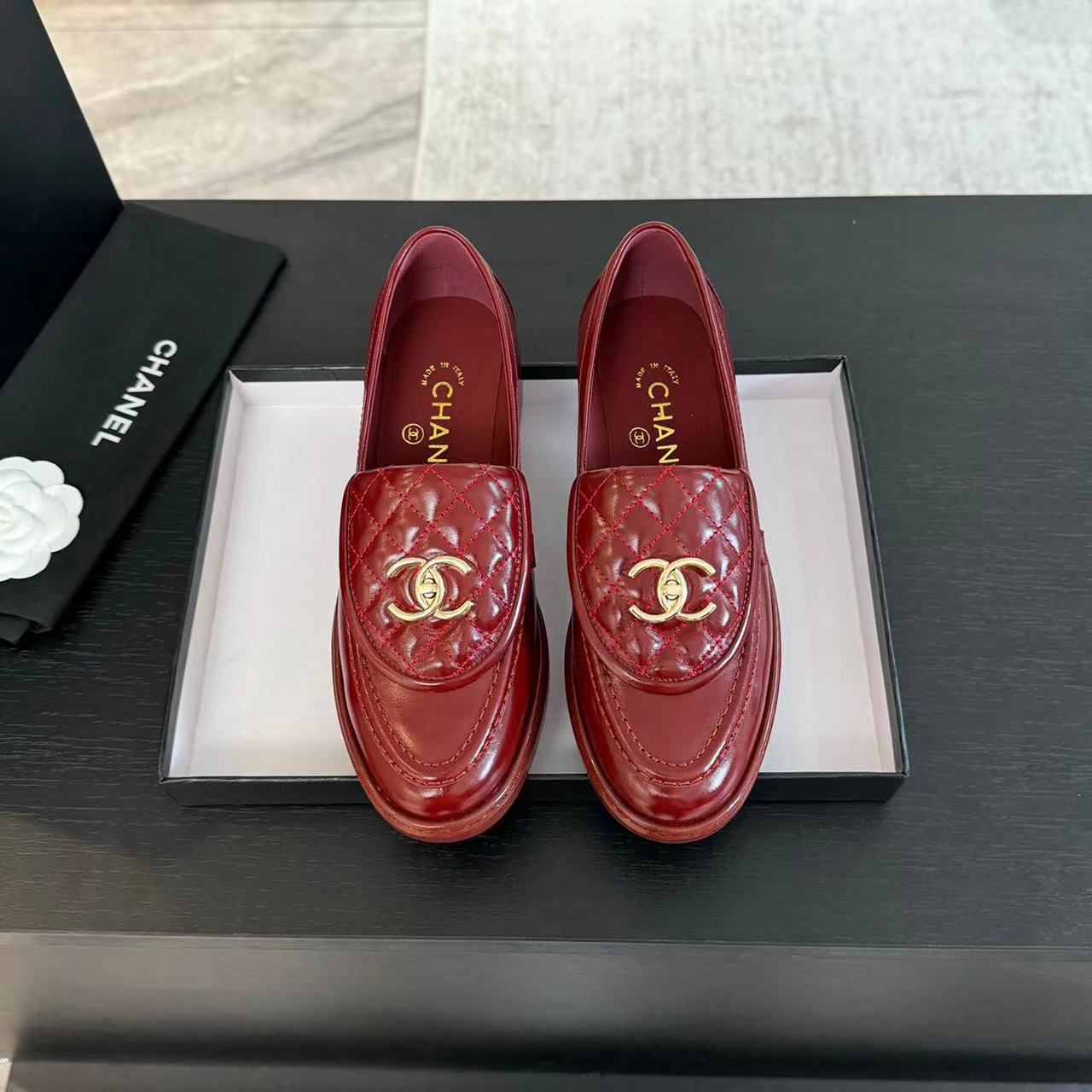 CHANEL MOASINS RED QUILTED LAMBSKIN