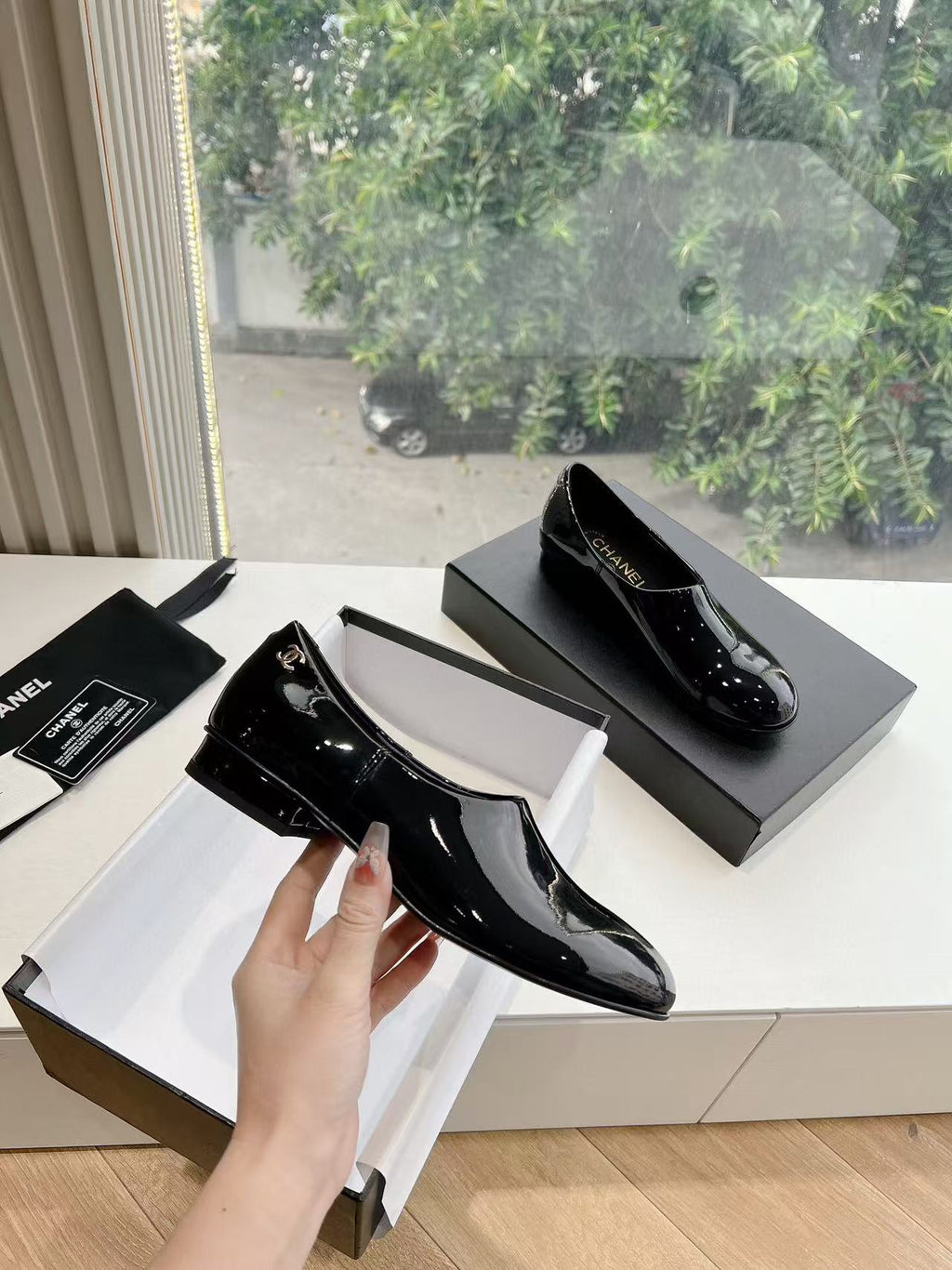 CHANEL MOASINS BLACK PATENT CALFSKIN GHW