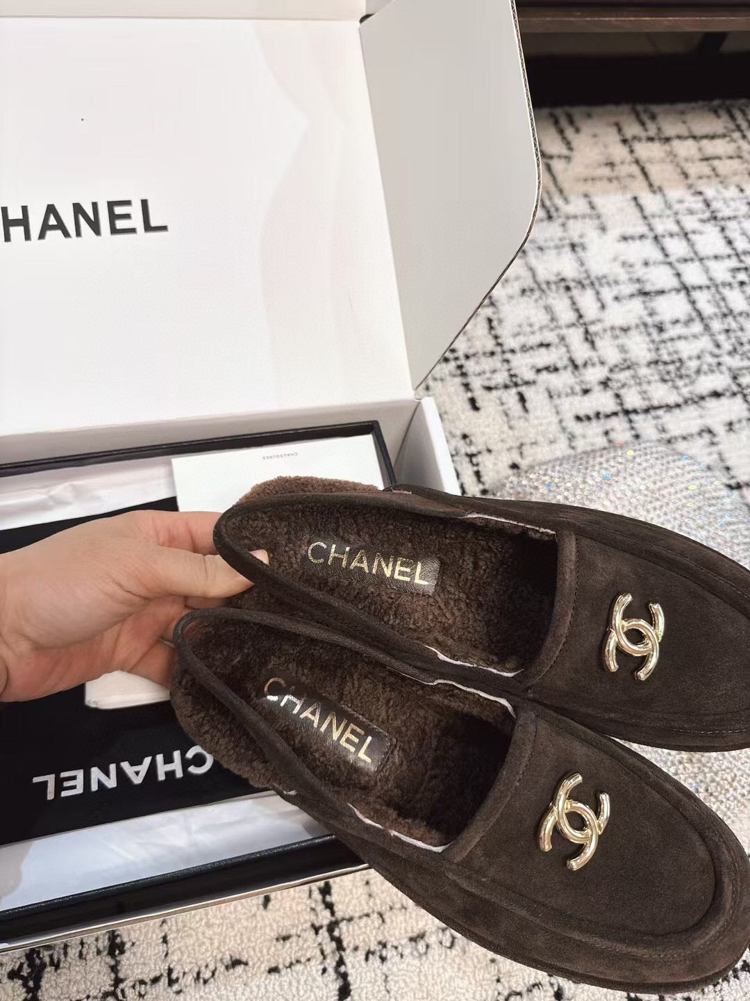 CHANEL SLINGBACK LOAFER IN BROWN SUEDE AND SHEARLING