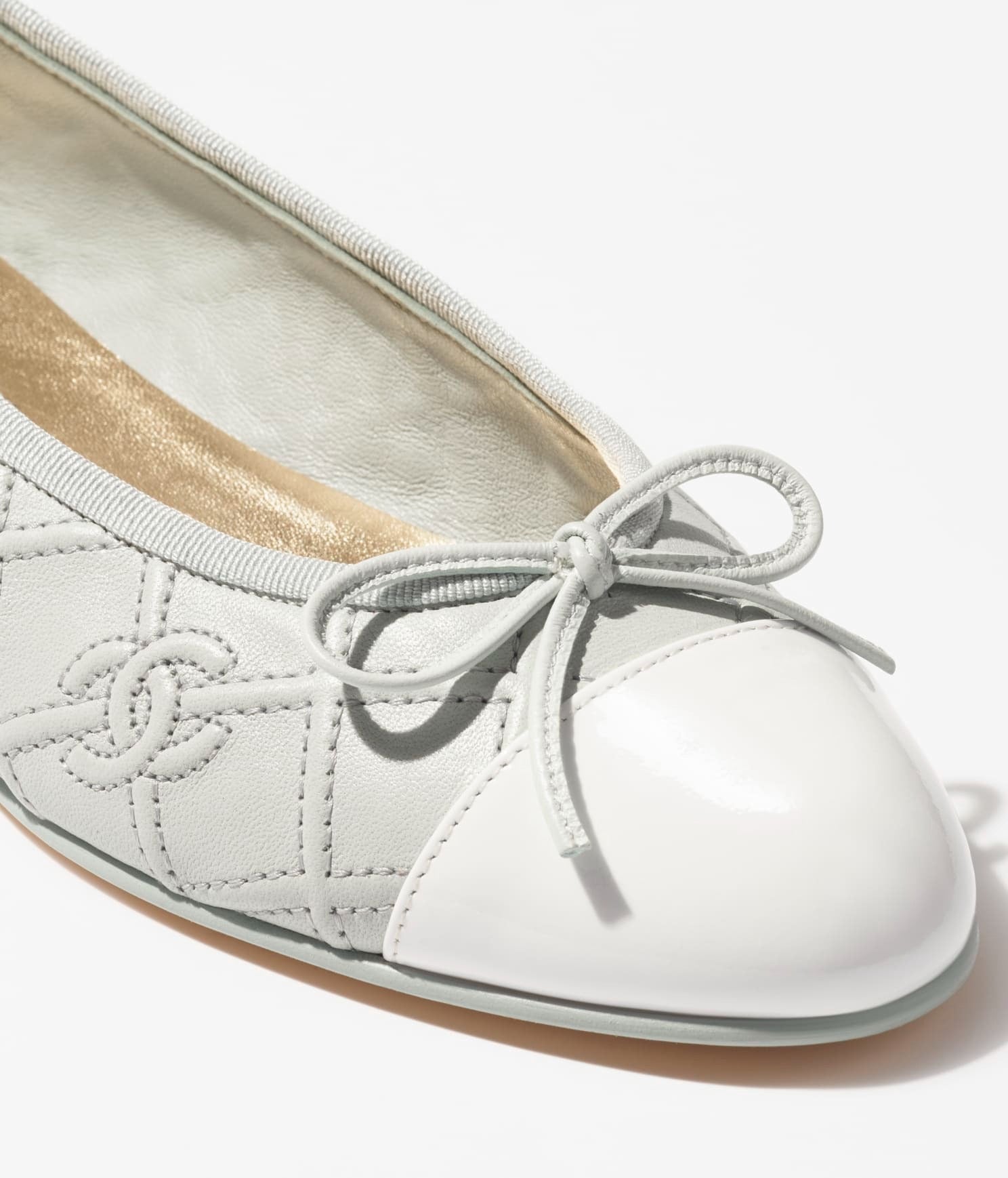 CHANEL BALLET FLATS LIGHT BLUE WHITE LAMBSKIN