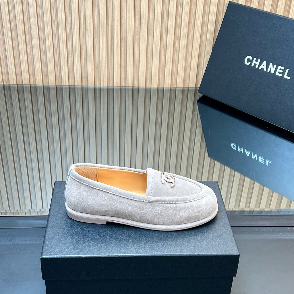 CHANEL 25S TEDDY LOAFER 15MM IN LIGHT GRAY SUEDE SILVER HARDWARE