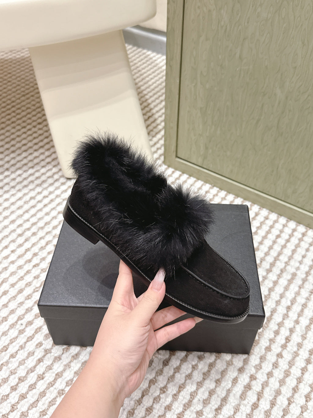 CHANEL 25S LOAFERS MOASIN IN BLACK SUEDE WITH MINK FUR LINING
