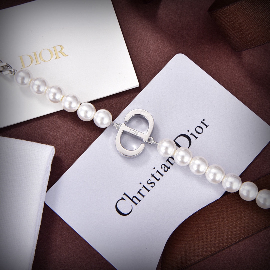 18K Dior Celine Gourmette Pearls Necklace