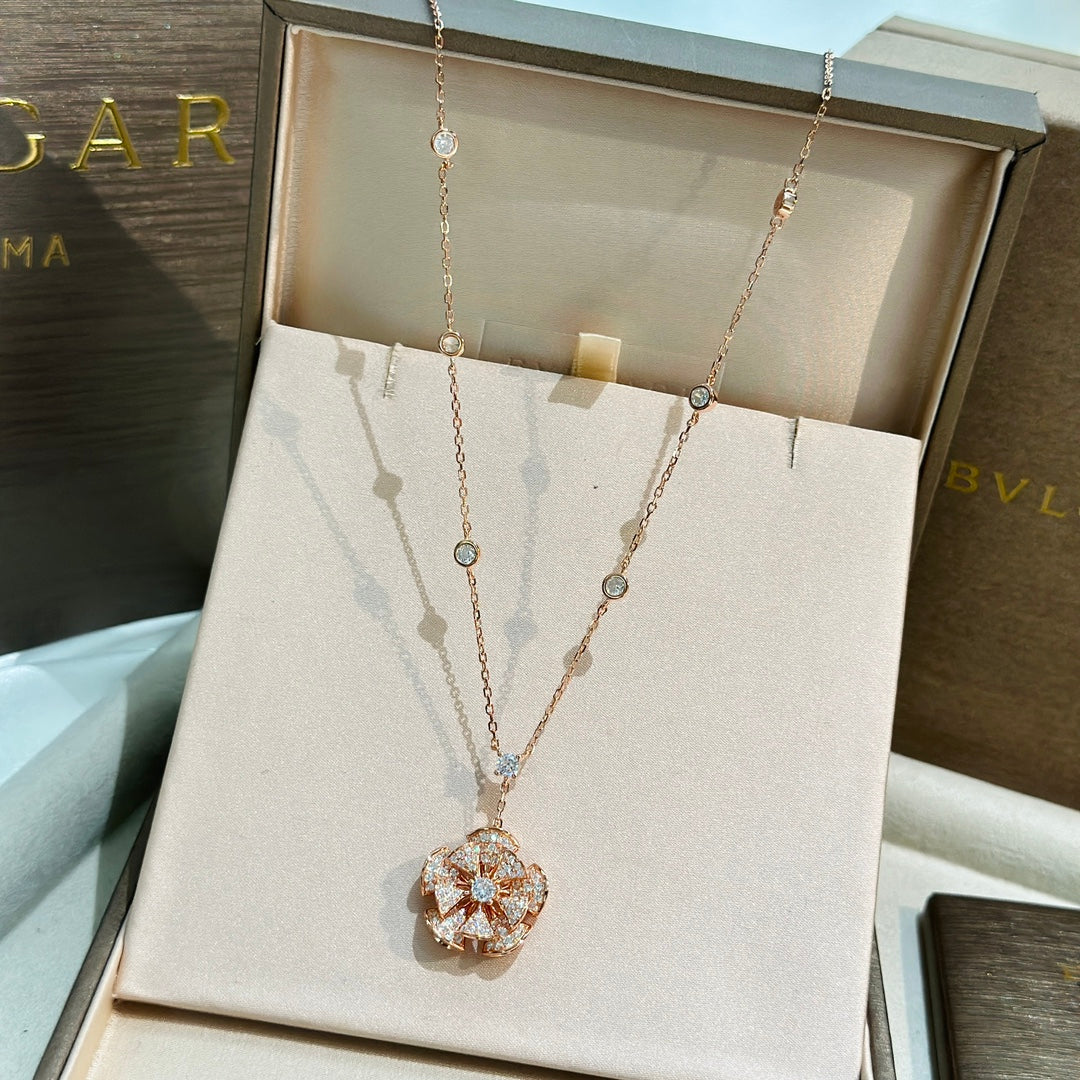 18K BVLGARI Dream Diamond Necklace