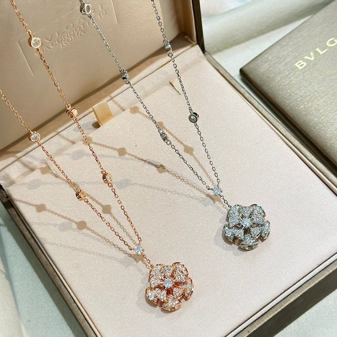 18K BVLGARI Dream Diamond Necklace