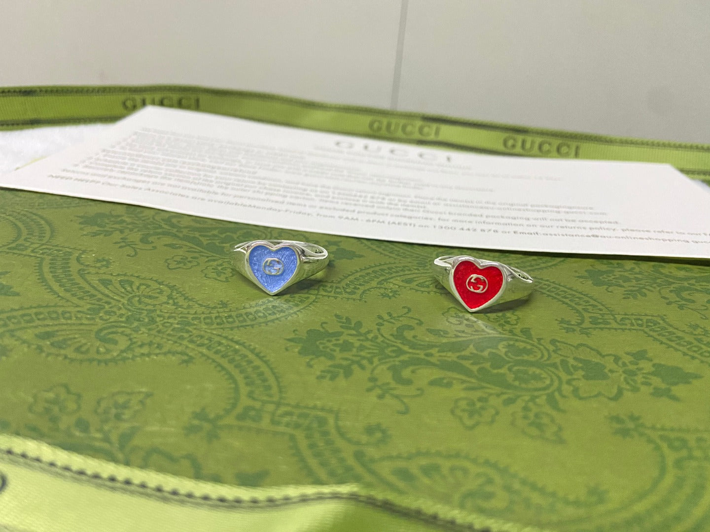 Double Gucci Interlocking Gucci Blue Enamel Heart Ring