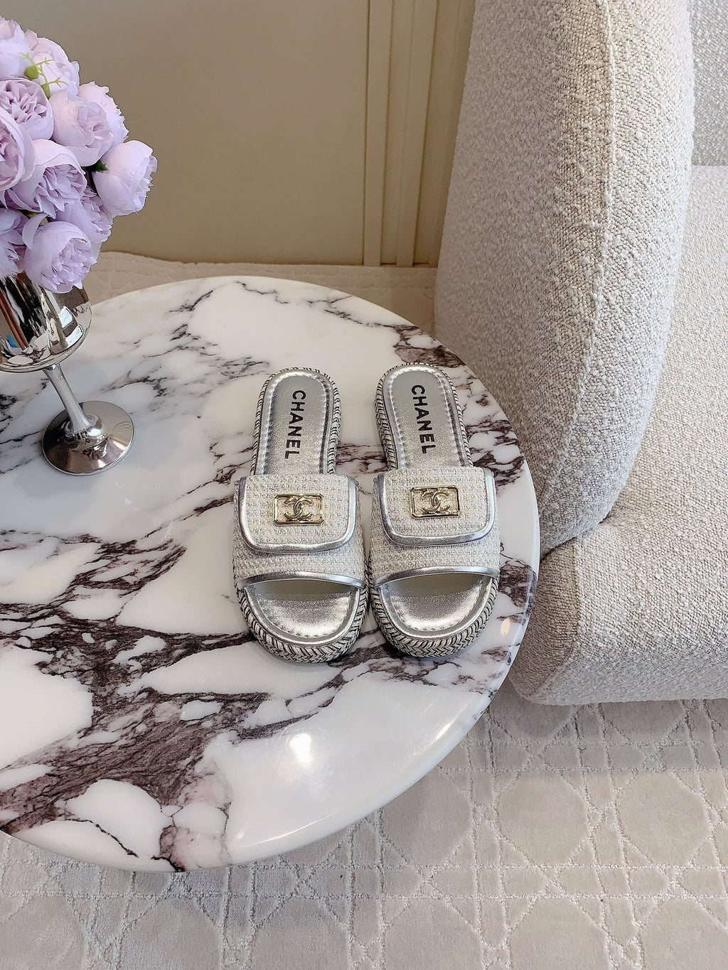 CHANEL PLATFORM SLIPPERS IN SILVER WOOL AND LAMBSKIN