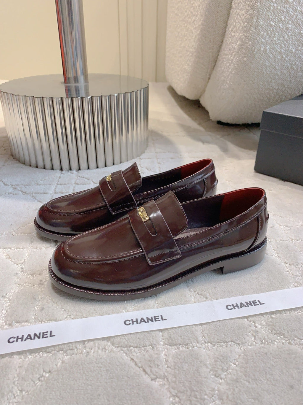 CHANEL 25S MOASINS IN ROSEWOOD CALFSKIN GOLD HARDWARE
