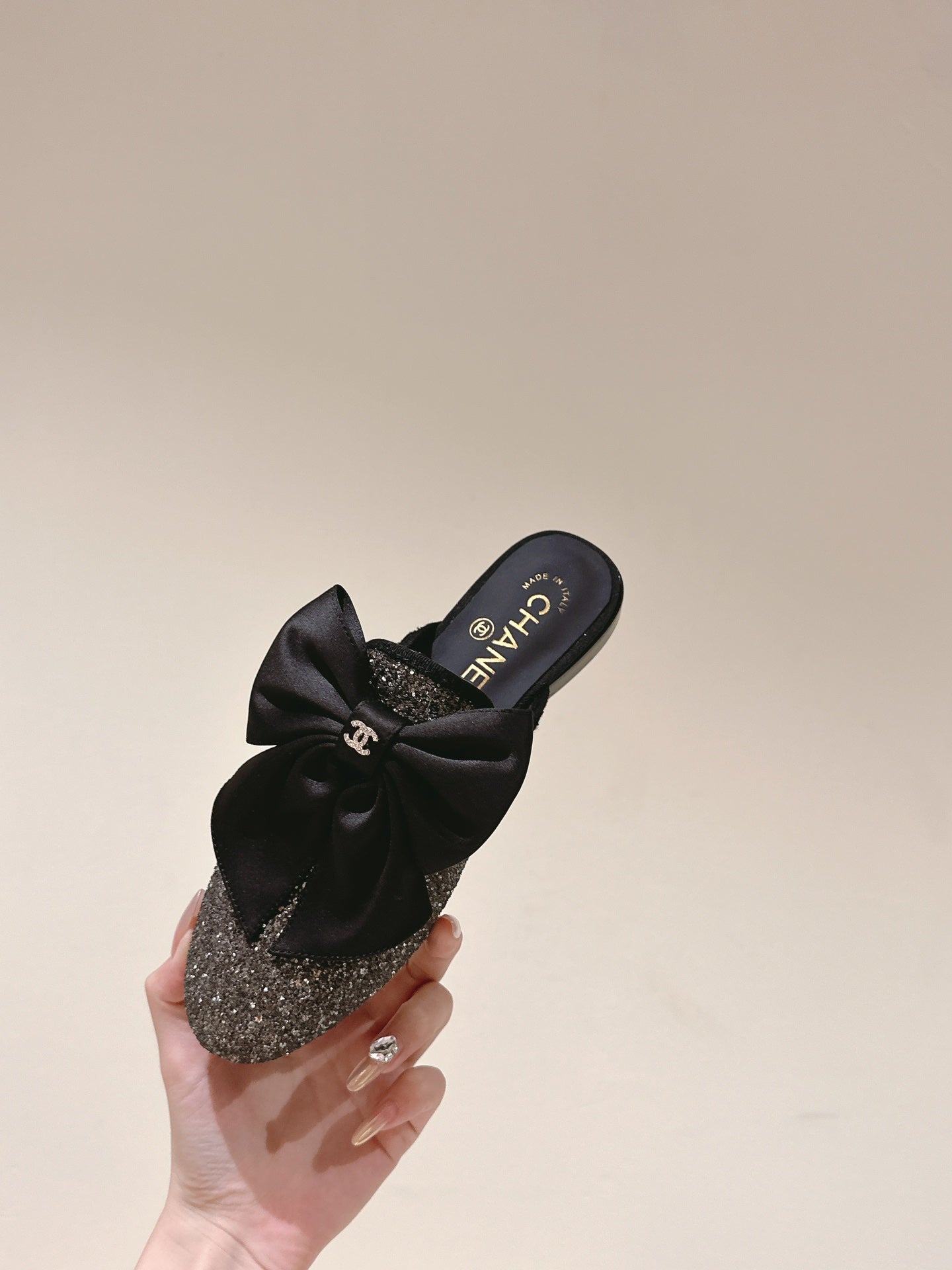 CHANEL JEWELED MULE WITH SILK BOW AND BLACK LAMBSKIN