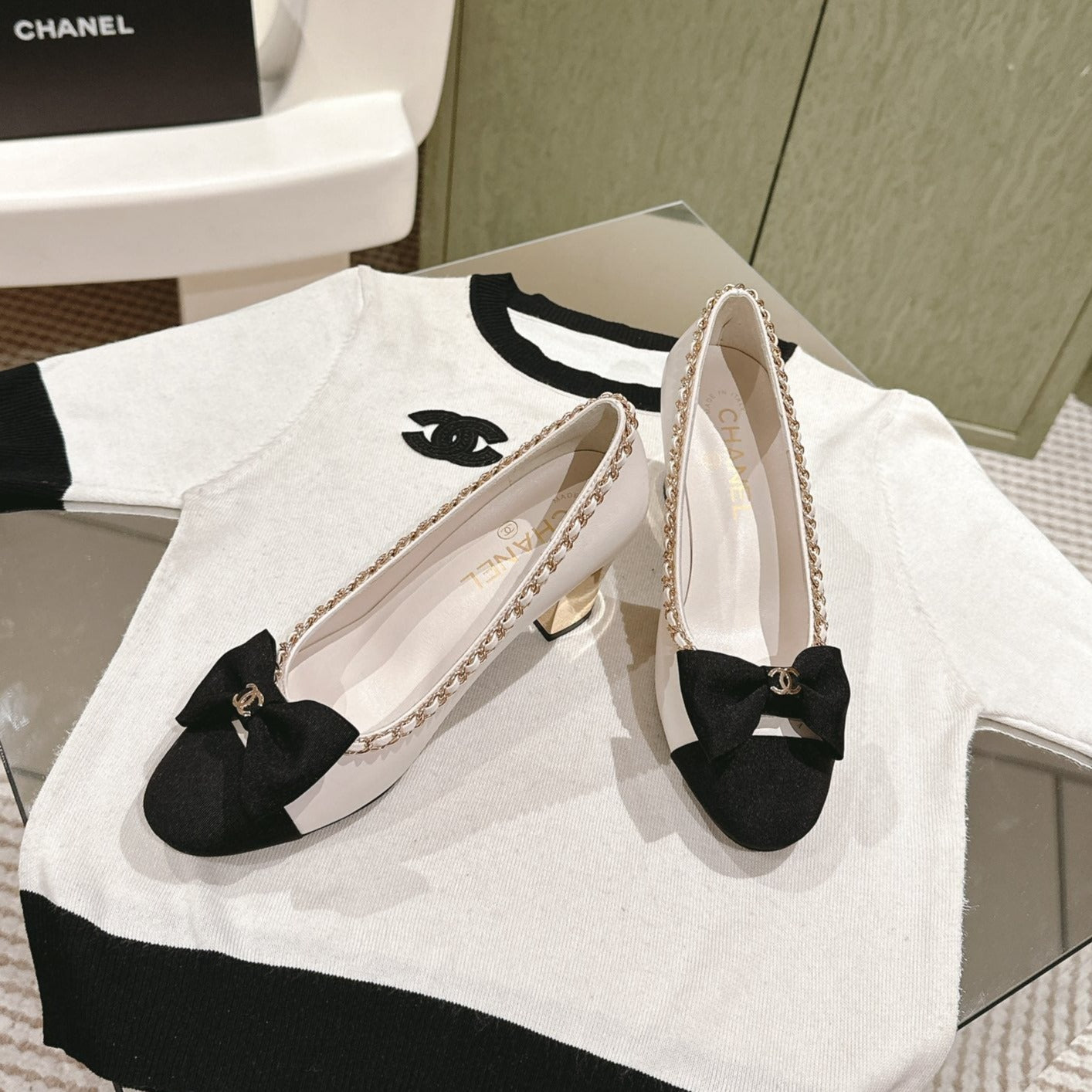 CHANEL HIGH HEELS WHITE CALFSKIN AND FABRIC