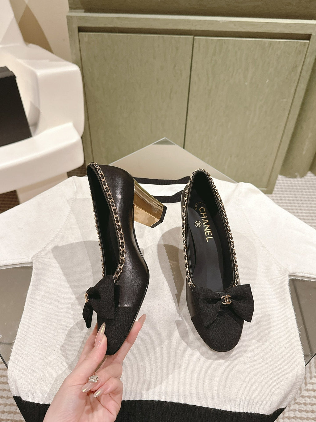CHANEL HIGH HEELS BLACK CALFSKIN AND FABRIC