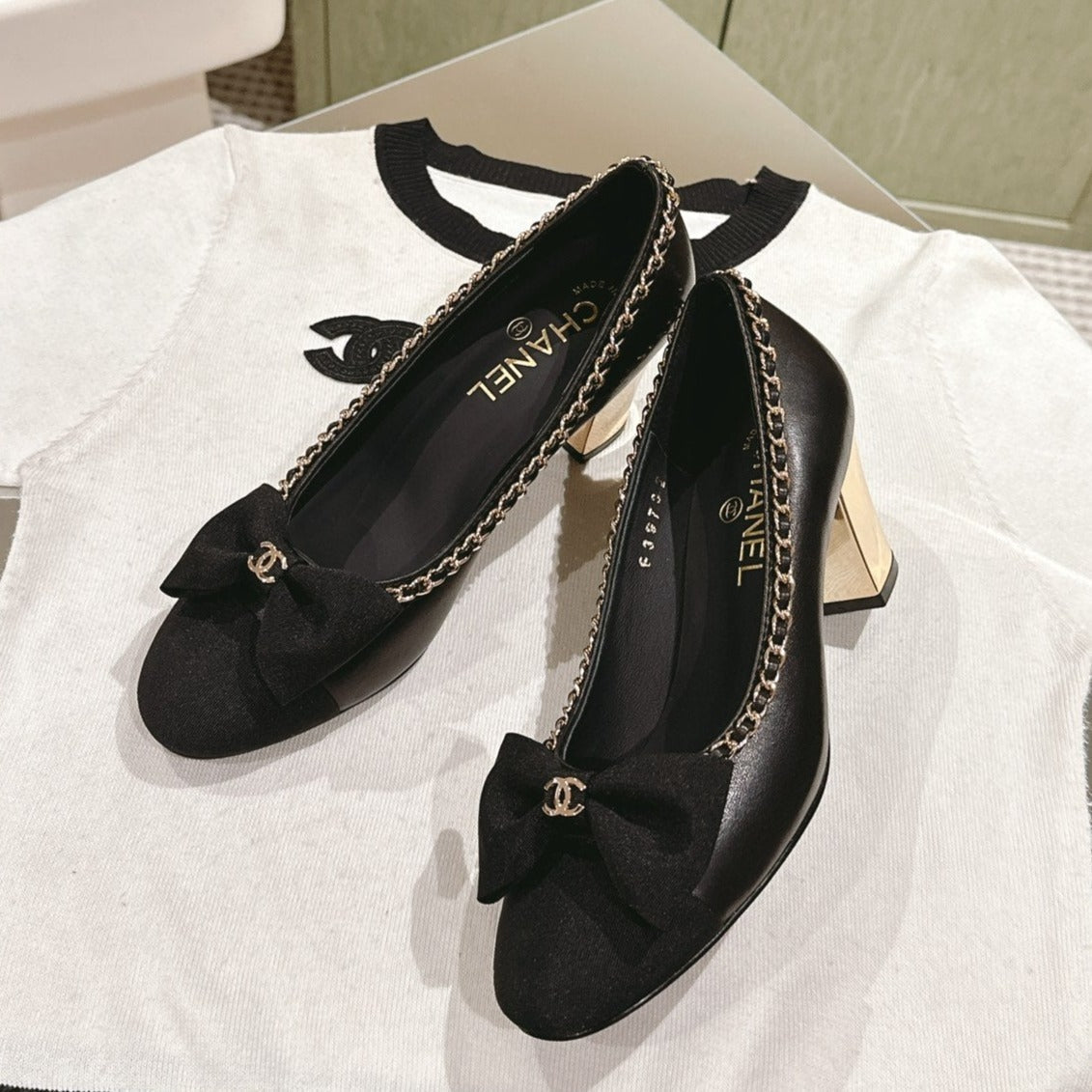 CHANEL HIGH HEELS BLACK CALFSKIN AND FABRIC