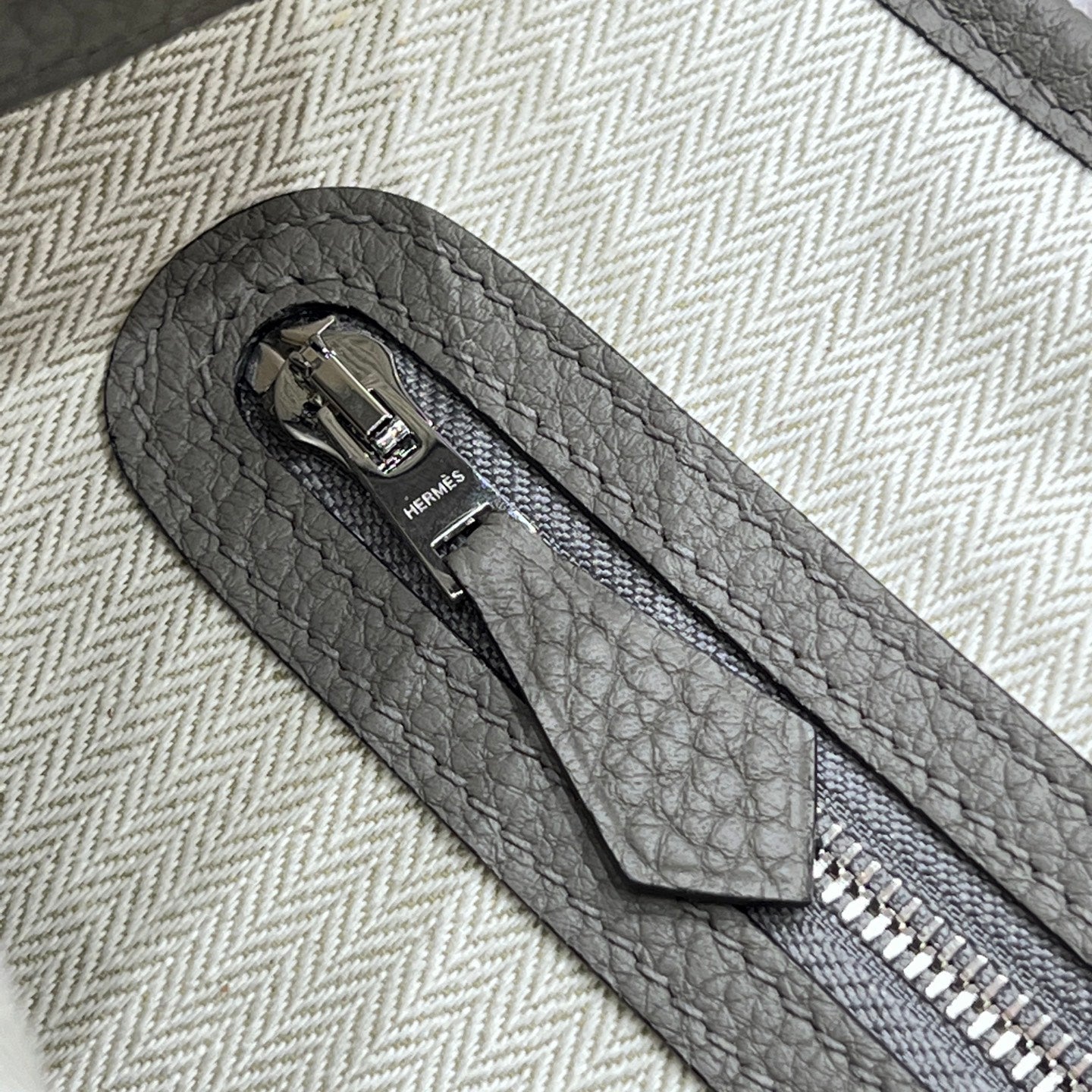 HERMES GARDEN PARTY 23CM IN GREY CALFSKIN