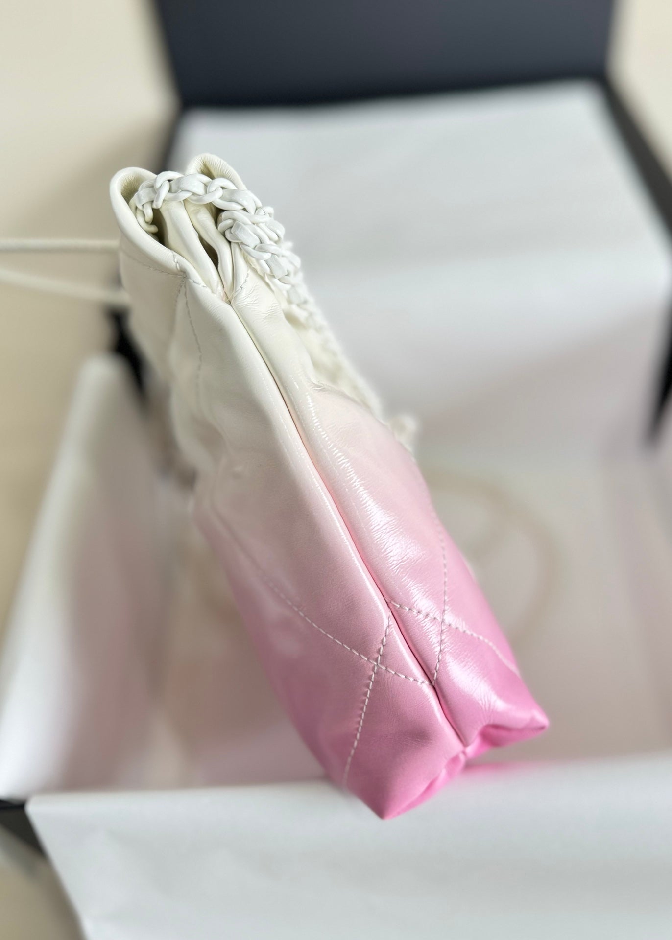 CHANEL HOBO MINI 20CM PINK WHITE LAMBSKIN