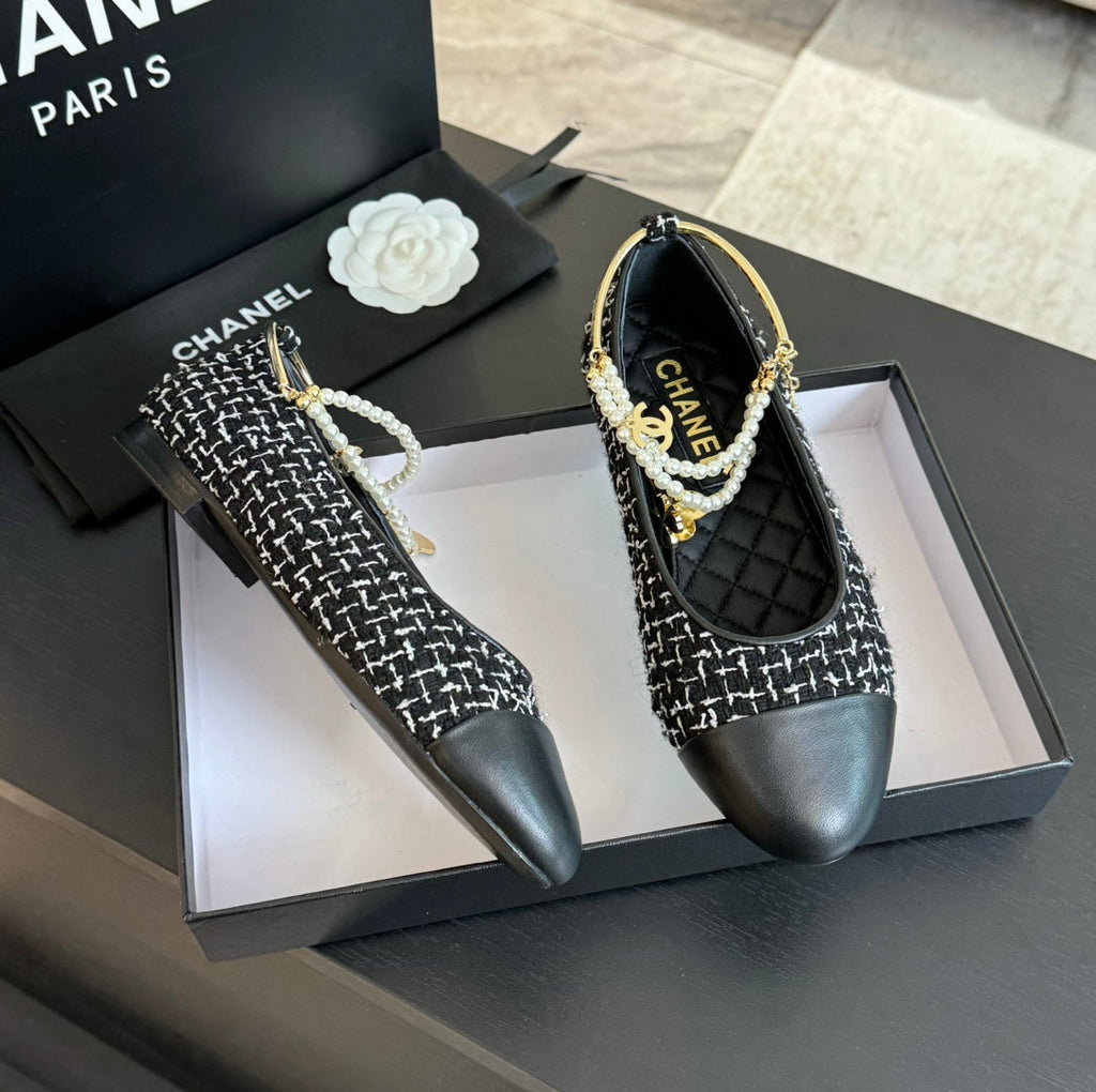 CHANEL Double Strap Chunky Heel Mary Jane Shoes Black/White Caro