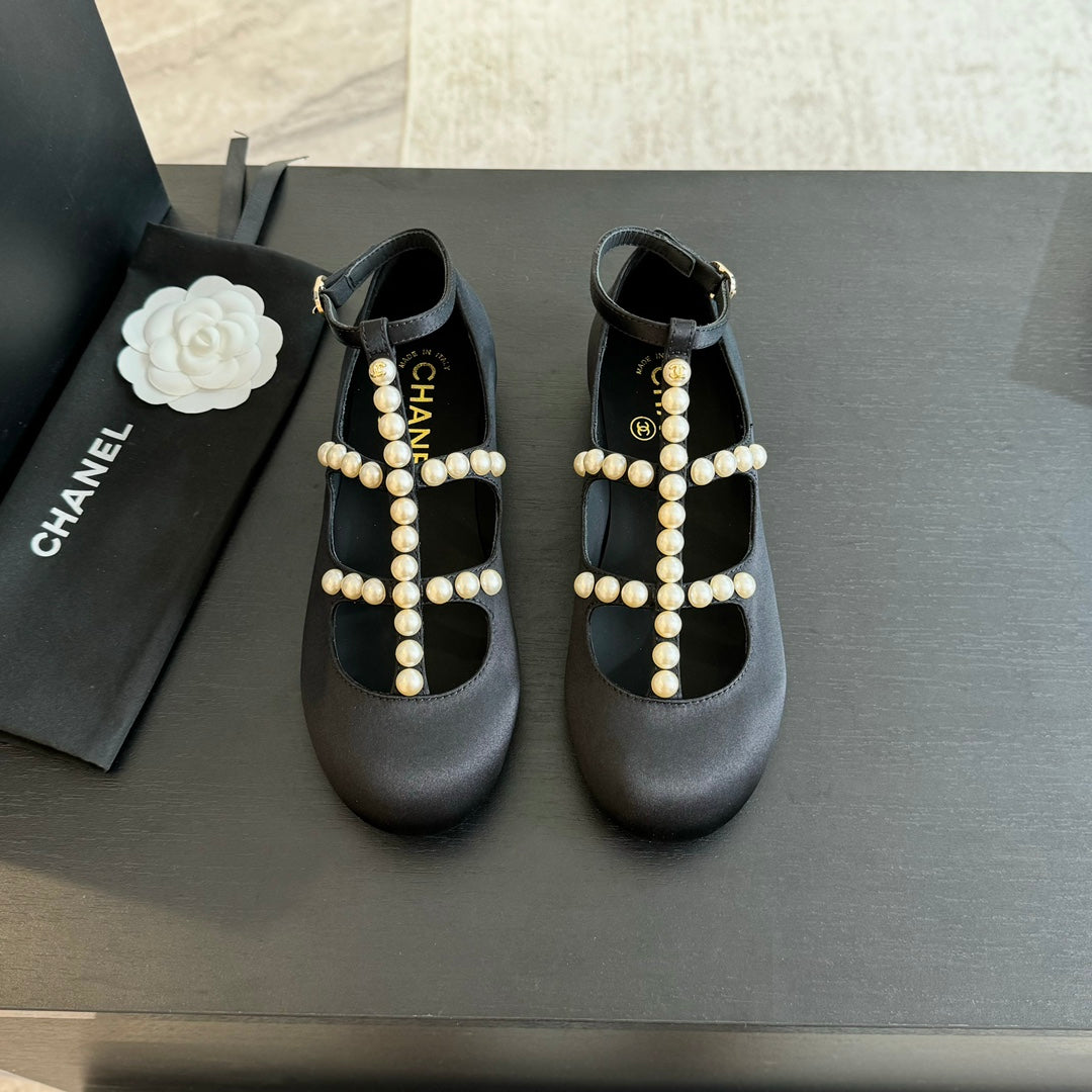 CHANEL MARY JANES SHOES BLACK GOATSKIN WITH FAUX PEARL
