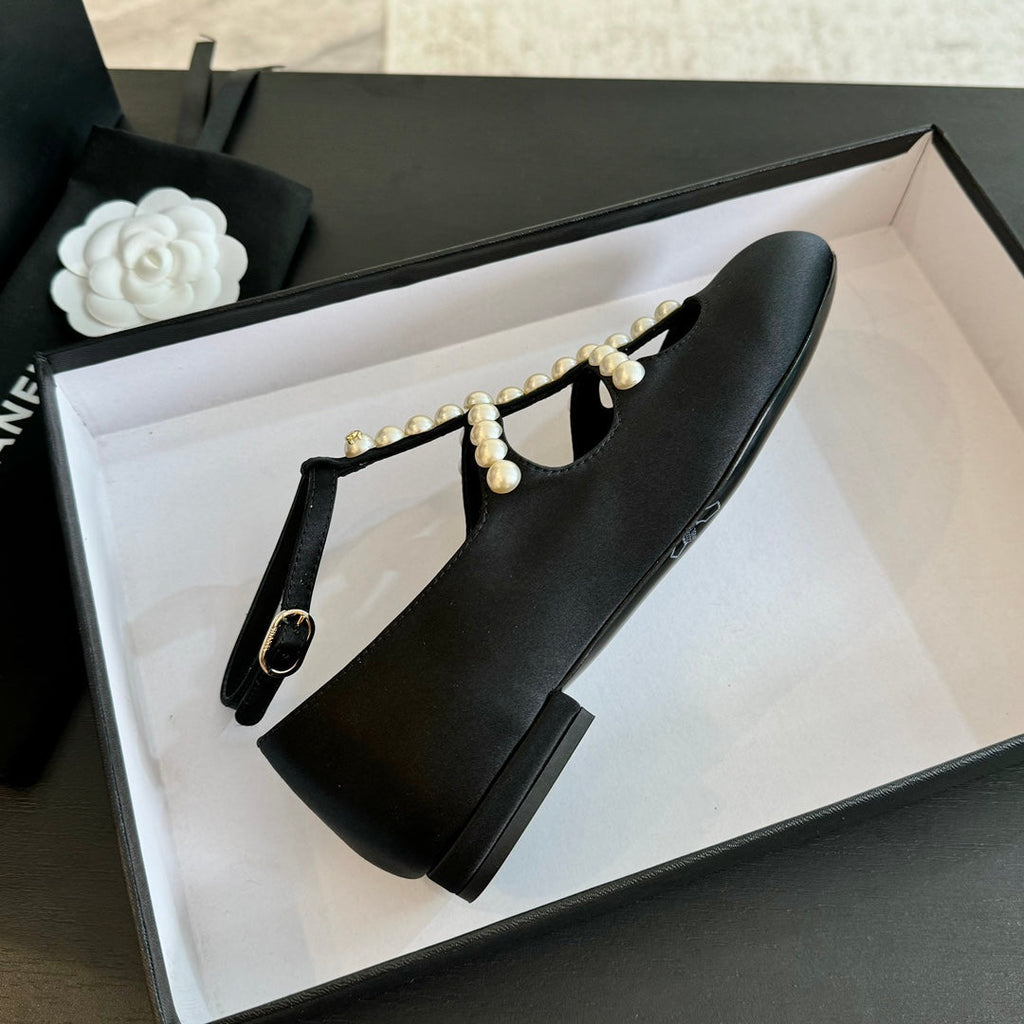 CHANEL MARY JANES SHOES BLACK GOATSKIN WITH FAUX PEARL