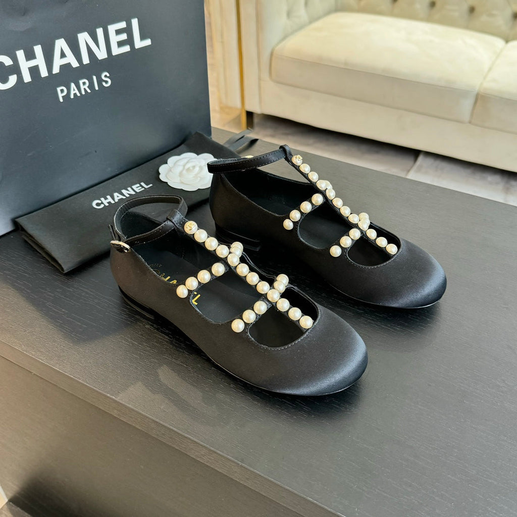 CHANEL MARY JANES SHOES BLACK GOATSKIN WITH FAUX PEARL