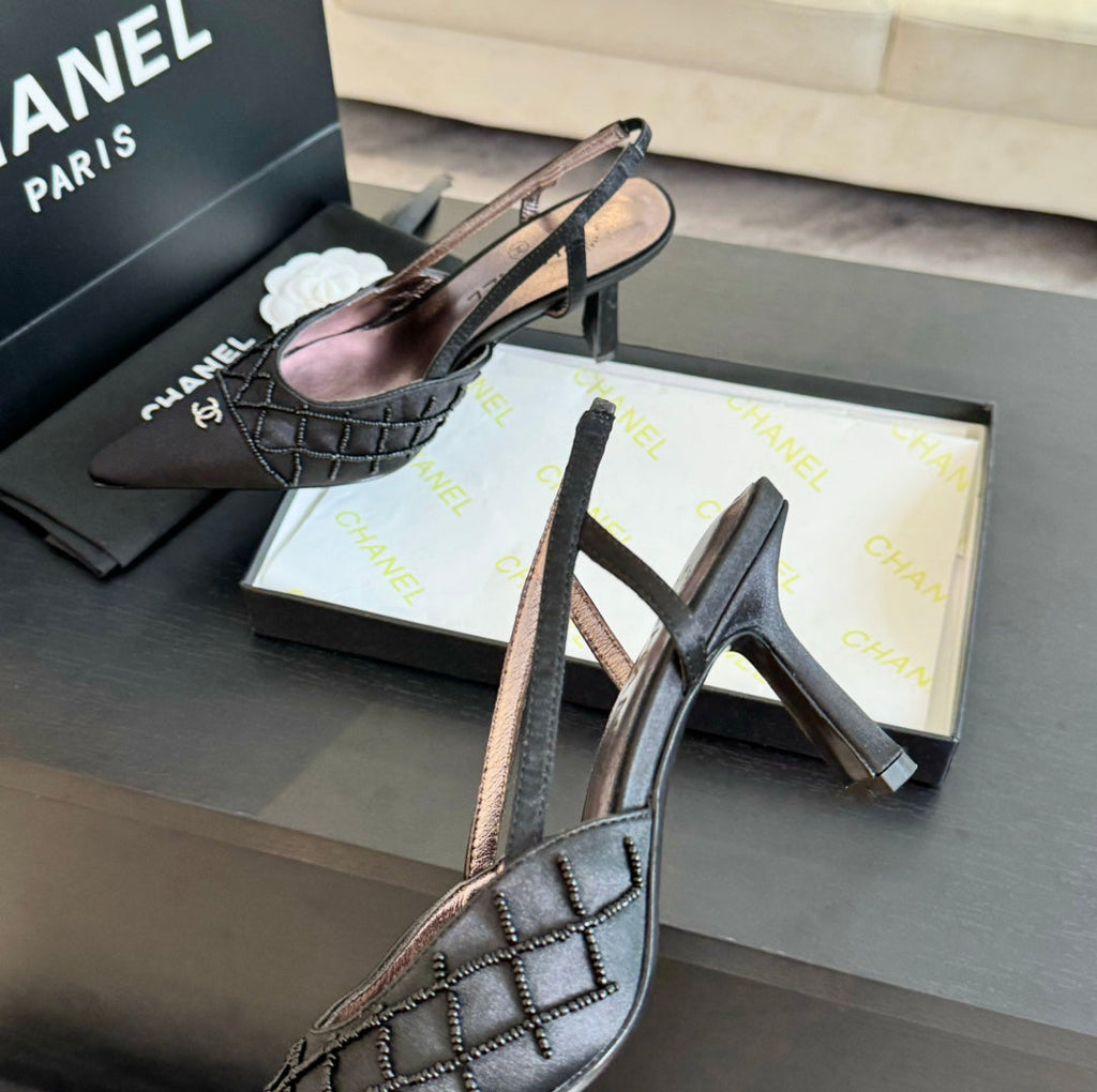 CHANEL POINTED SLINGBACK MID HEELS BLACK LAMBSKIN