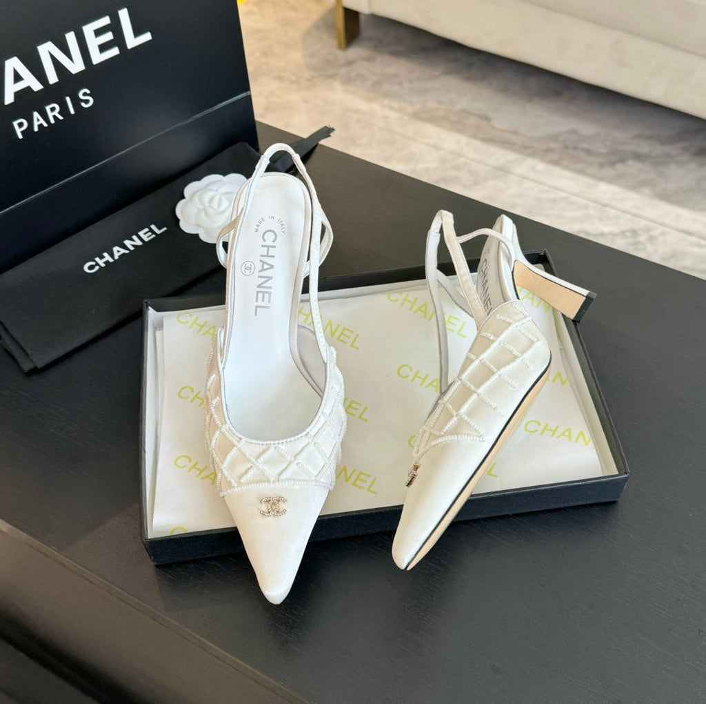 CHANEL POINTED SLINGBACK MID HEELS WHITE LAMBSKIN