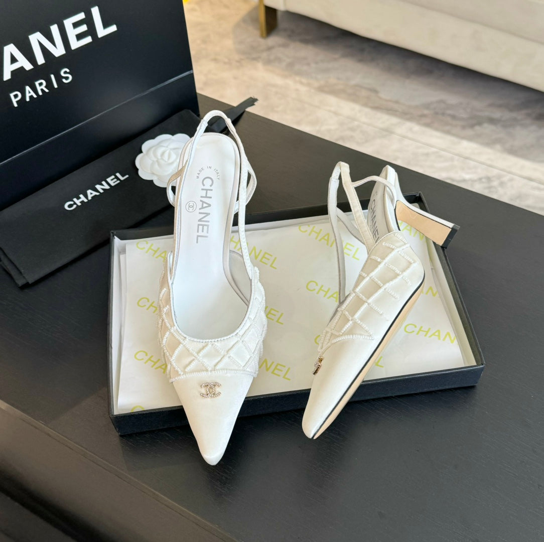 CHANEL POINTED SLINGBACK MID HEELS WHITE LAMBSKIN