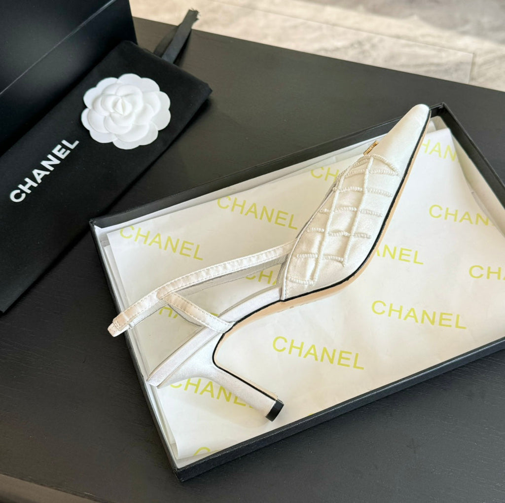 CHANEL POINTED SLINGBACK MID HEELS WHITE LAMBSKIN