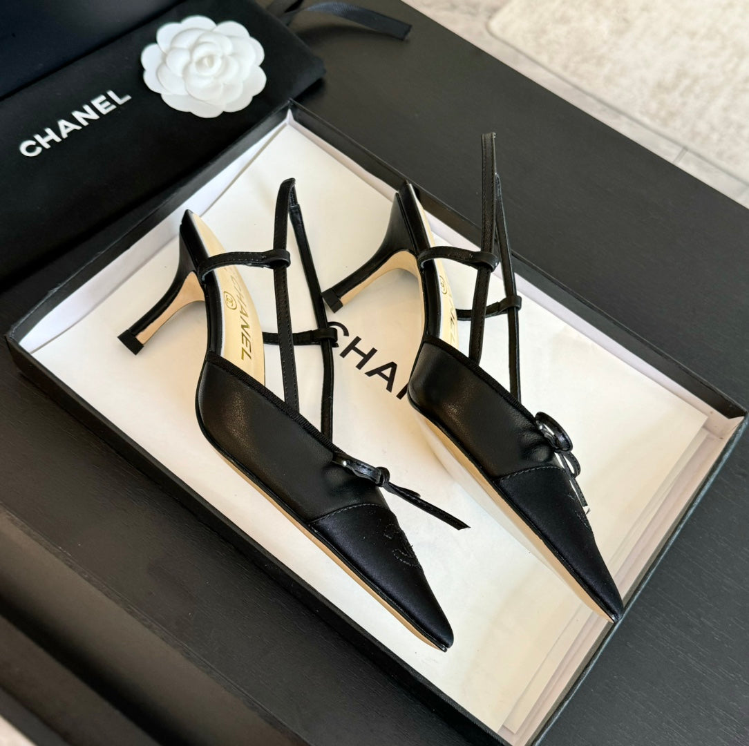 CHANEL SLINGBACK WITH BOW IN BLACK LAMBSKIN