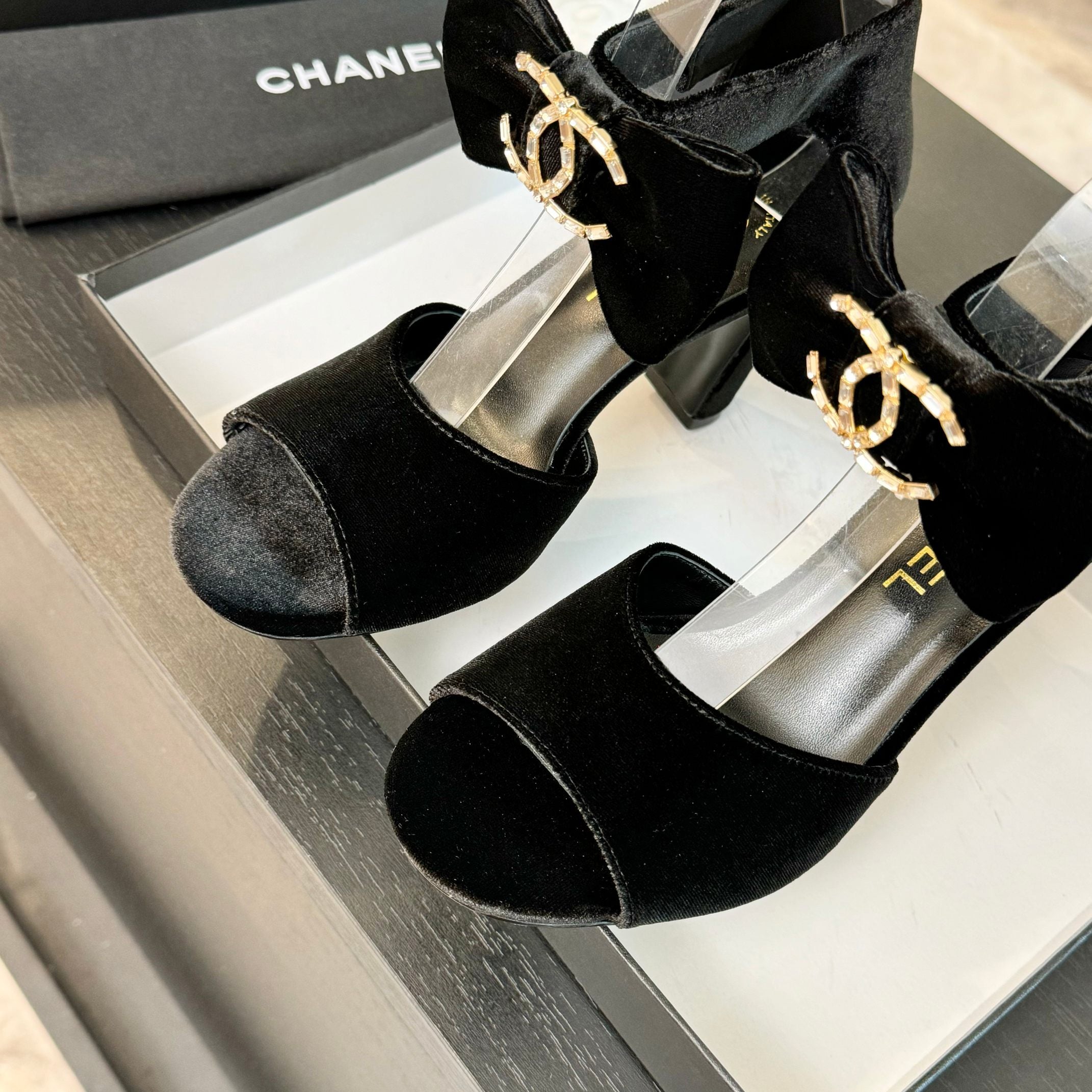 CHANEL HIGH SANDAL OPEN TOE IN BLACK VELVET